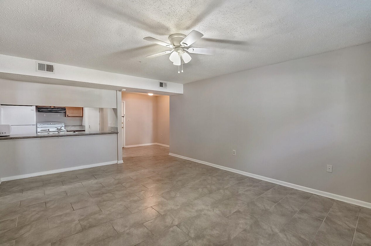 613 Colonial Dr #unit 3, Fort Walton Beach, FL 32547