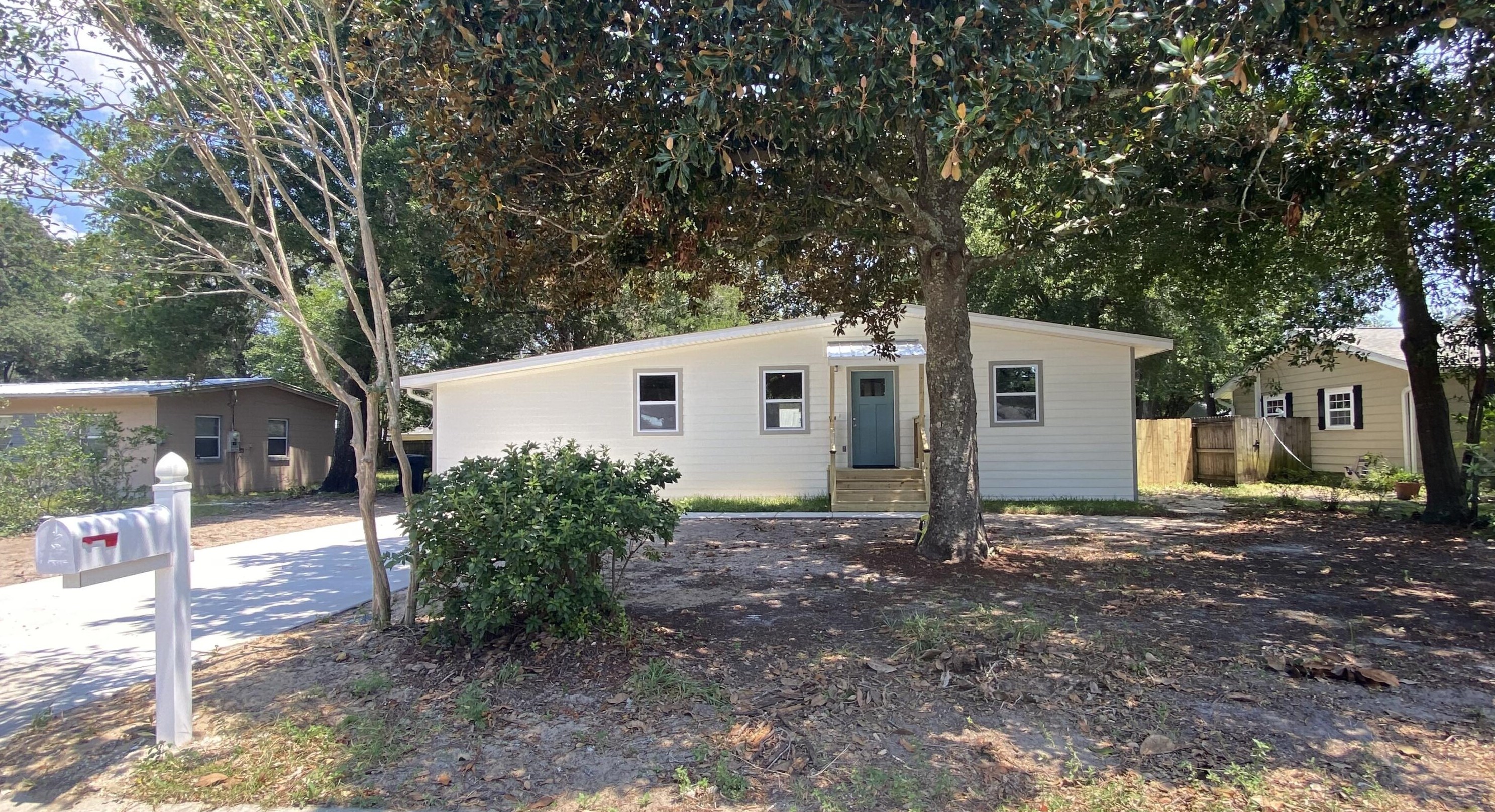 115 Rainbow Dr, Fort Walton Beach, FL 32548-4328