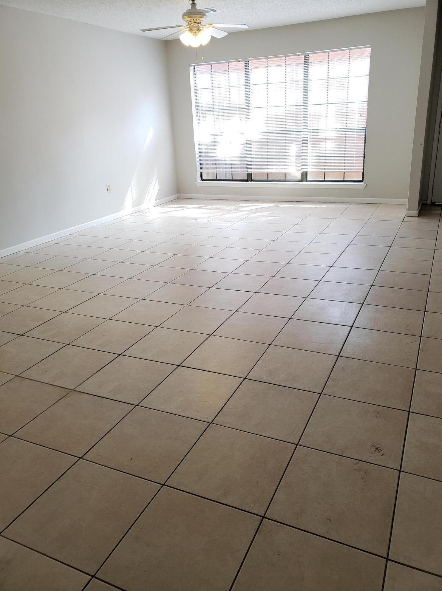 45 6th St Unit 111, Shalimar, FL 32579