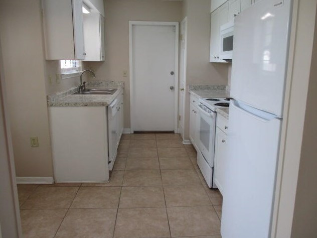 619 Schneider Dr, Fort Walton Beach, FL 32547