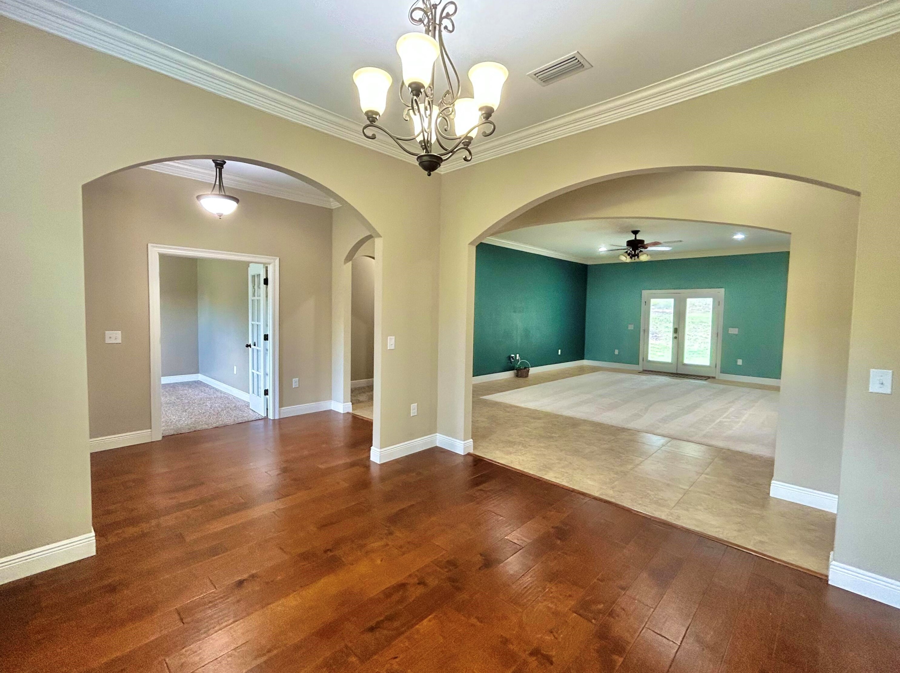 420 Shoal River Dr, Crestview FL  32539-8372 exterior