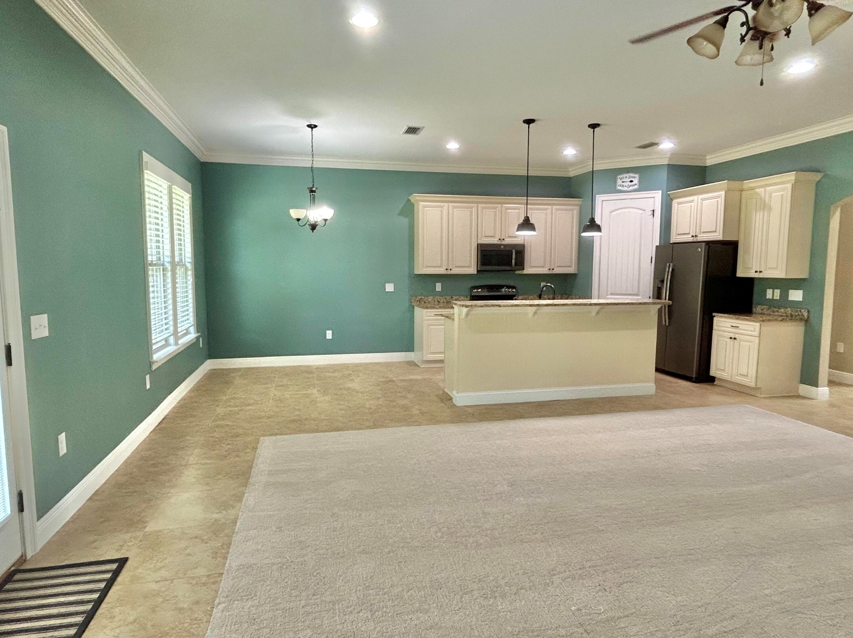 420 Shoal River Dr, Crestview FL  32539-8372 exterior