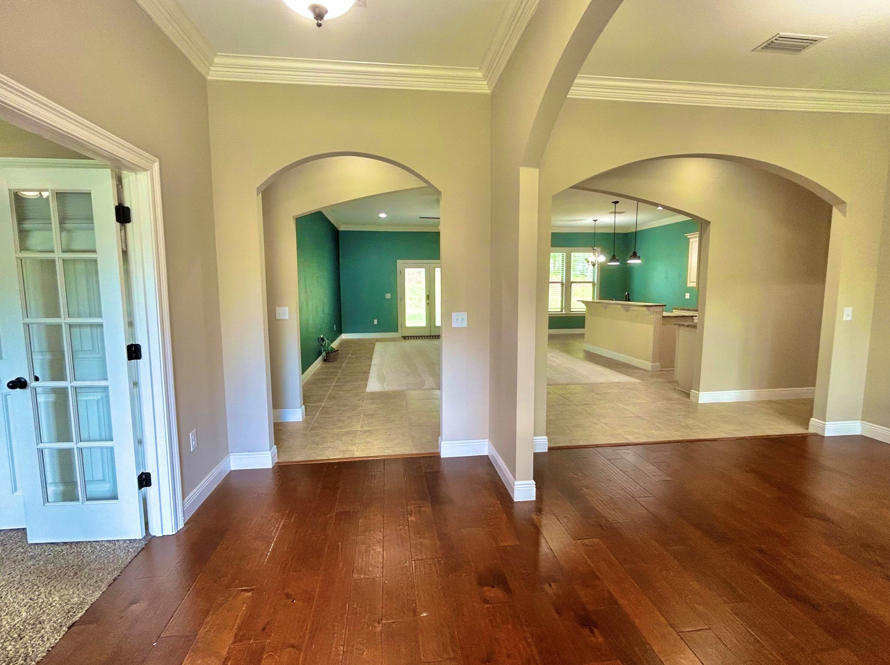 420 Shoal River Dr, Crestview FL  32539-8372 exterior