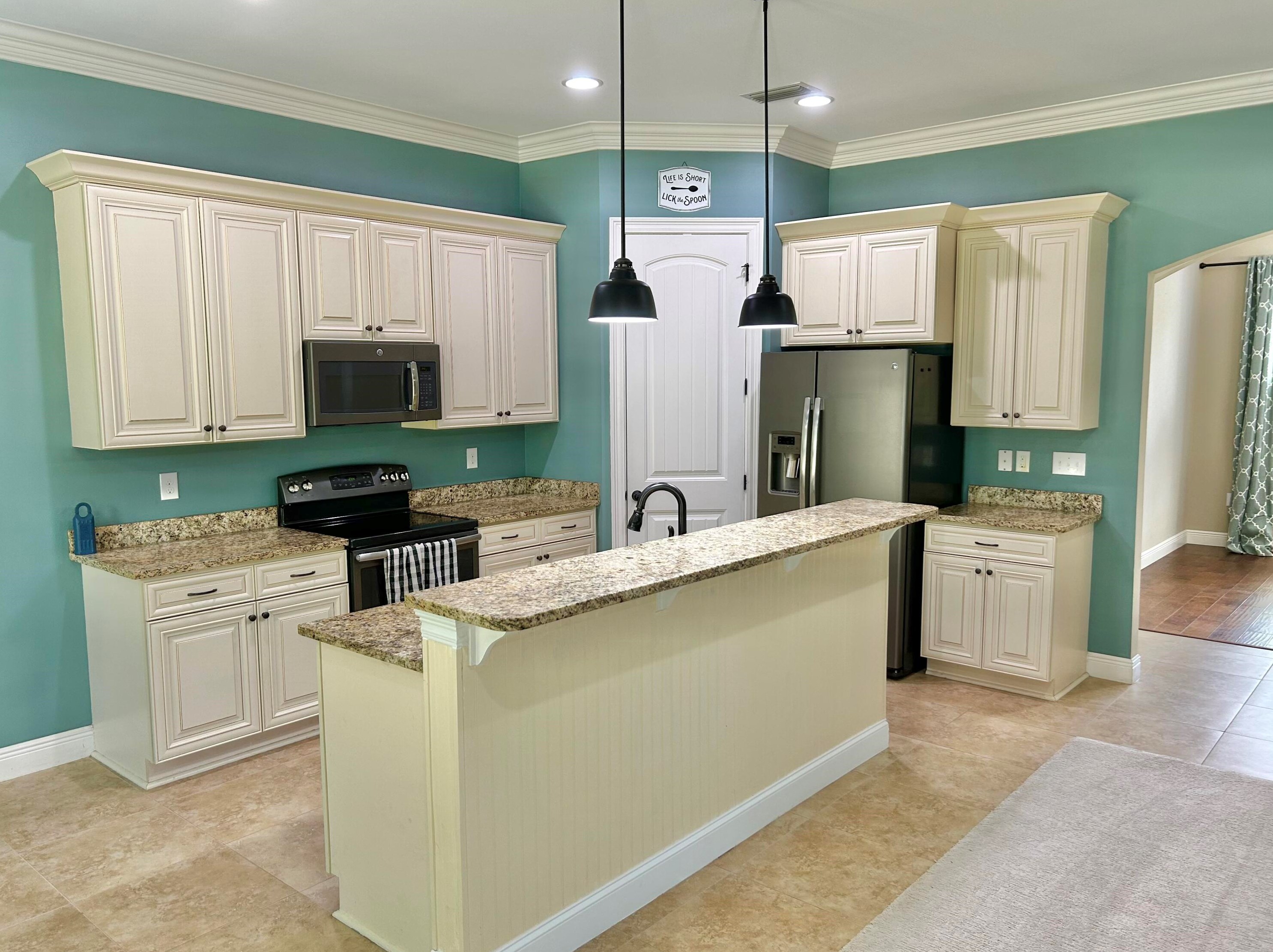 420 Shoal River Dr, Crestview FL  32539-8372 exterior