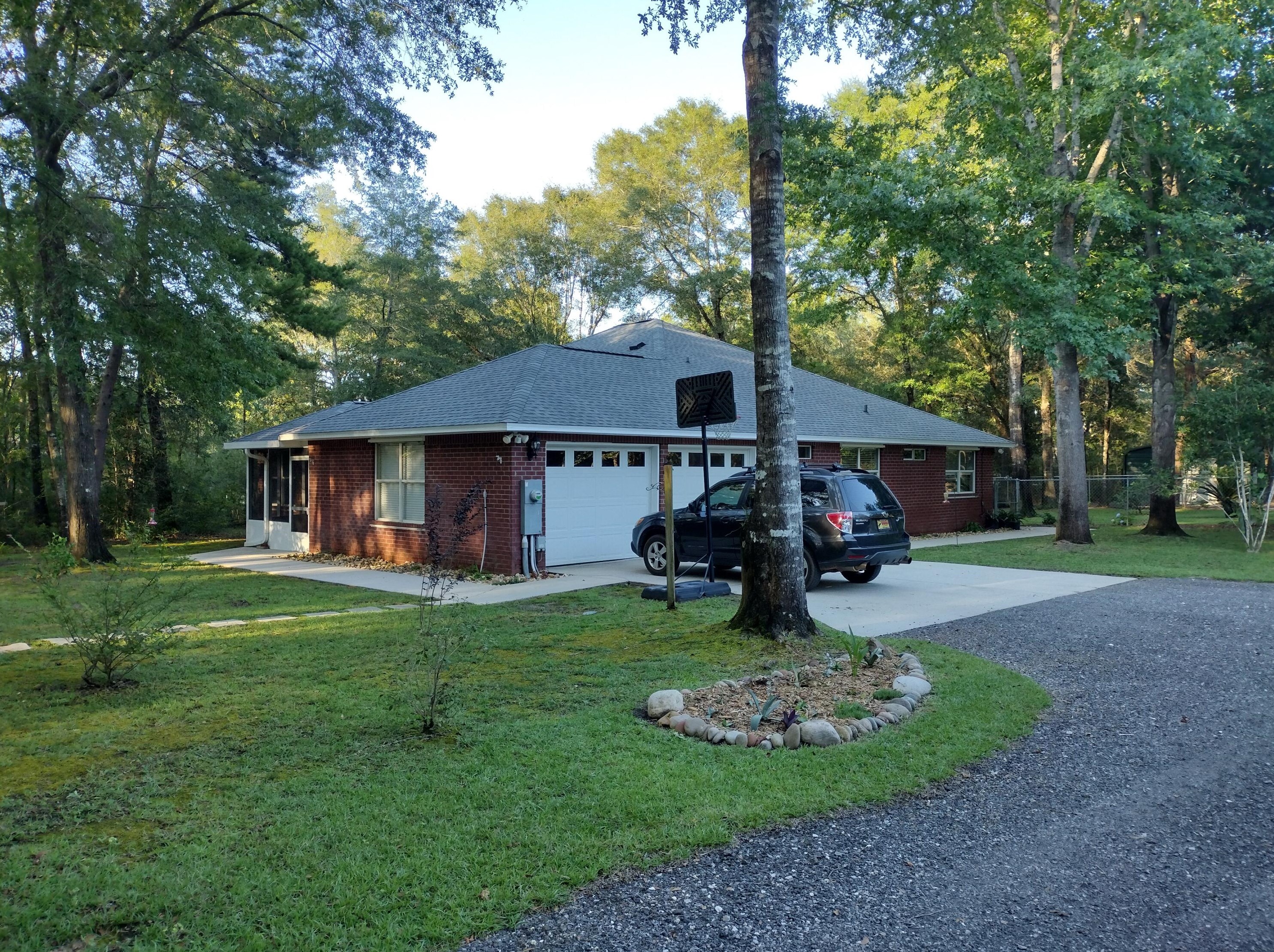 194 Creekside Ln, Defuniak Springs, FL 32433