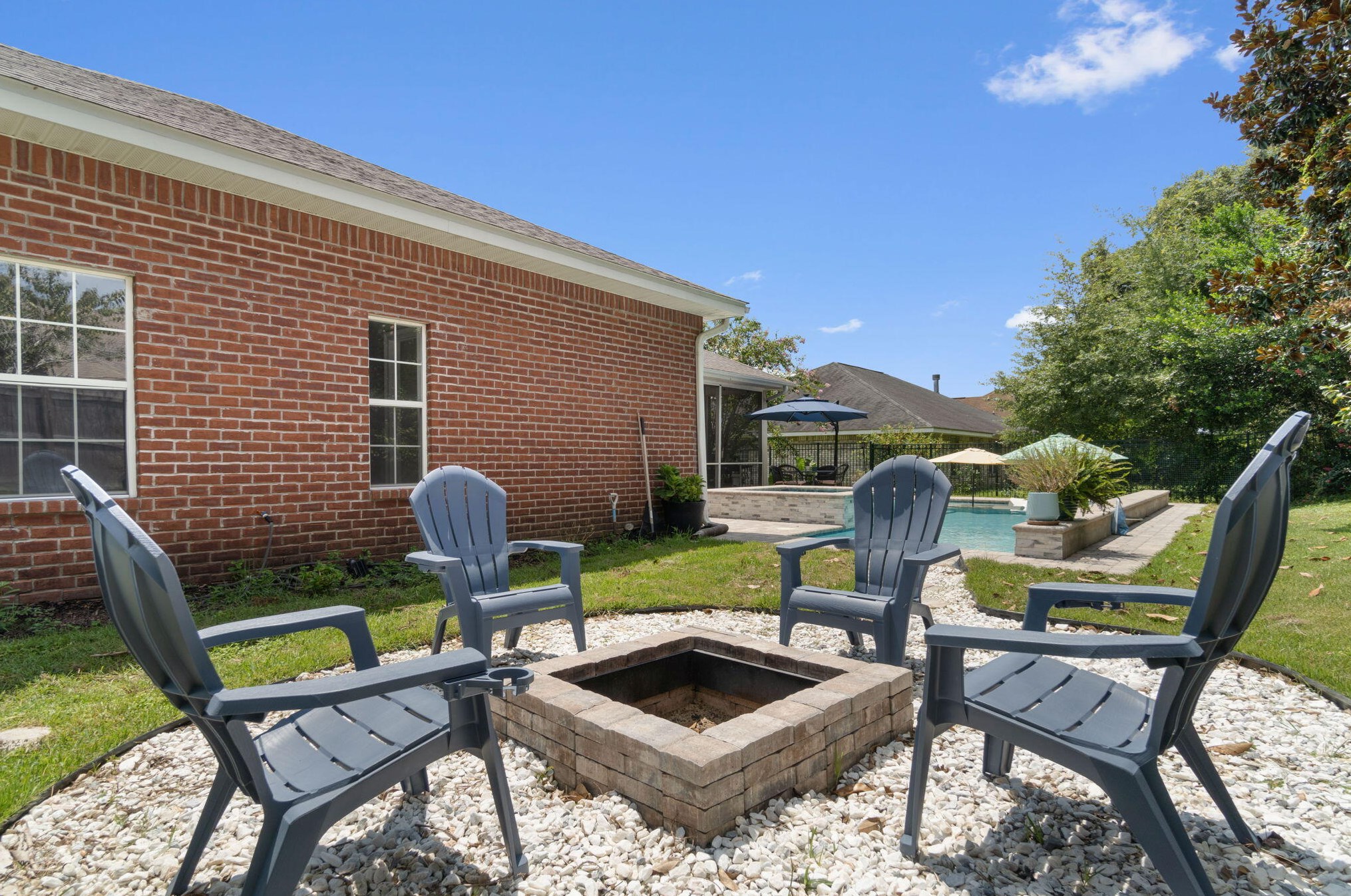 2895 Chanterelle Cv, Crestview FL  32539-4356 exterior