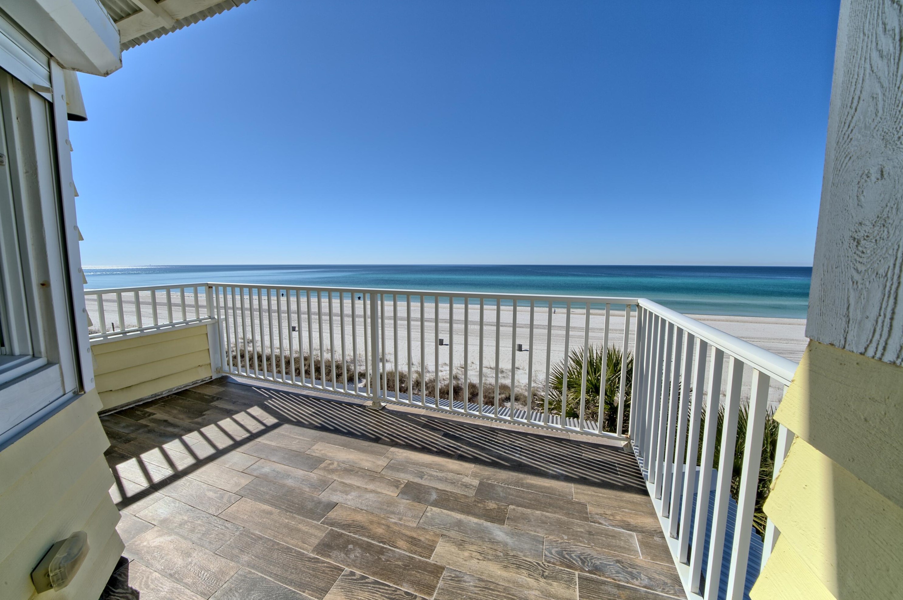 17817 Front Beach Rd, Panama City FL  32413-1941 exterior