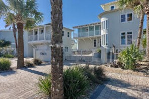 17817 Front Beach Rd, Panama City FL  32413-1941 exterior