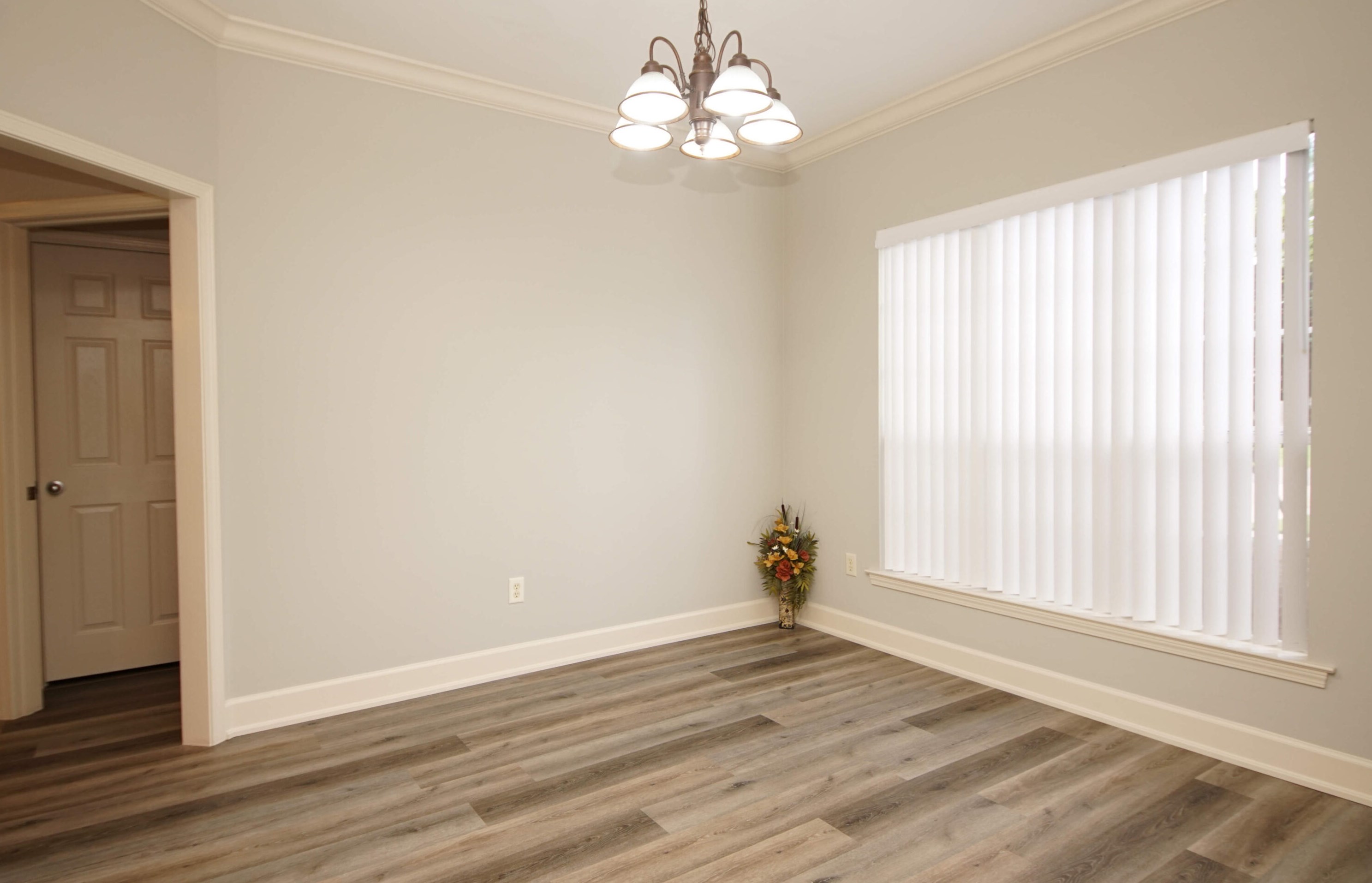 1905 Oak Ave, Niceville FL  32578-3611 exterior