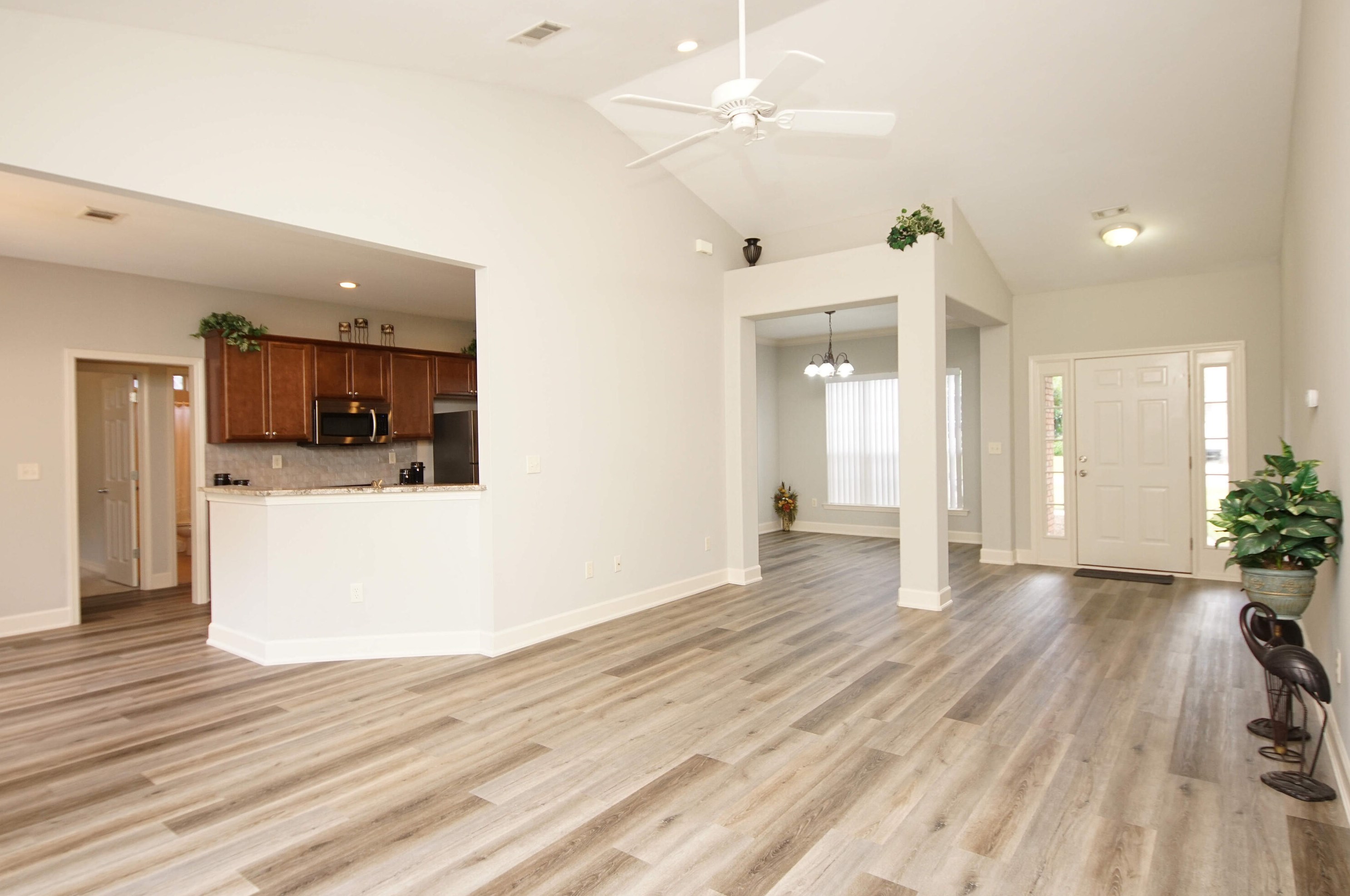 1905 Oak Ave, Niceville FL  32578-3611 exterior