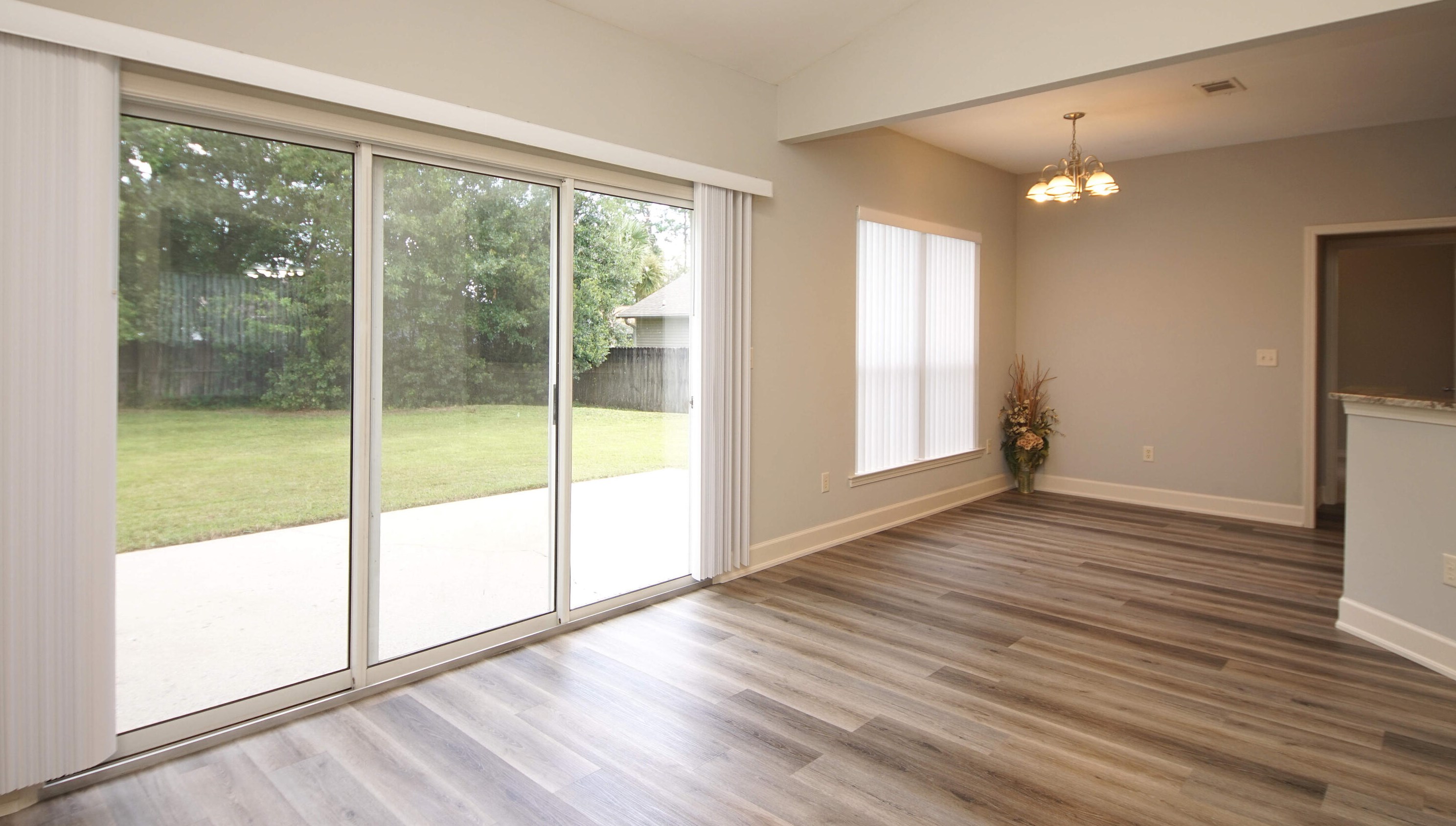 1905 Oak Ave, Niceville FL  32578-3611 exterior