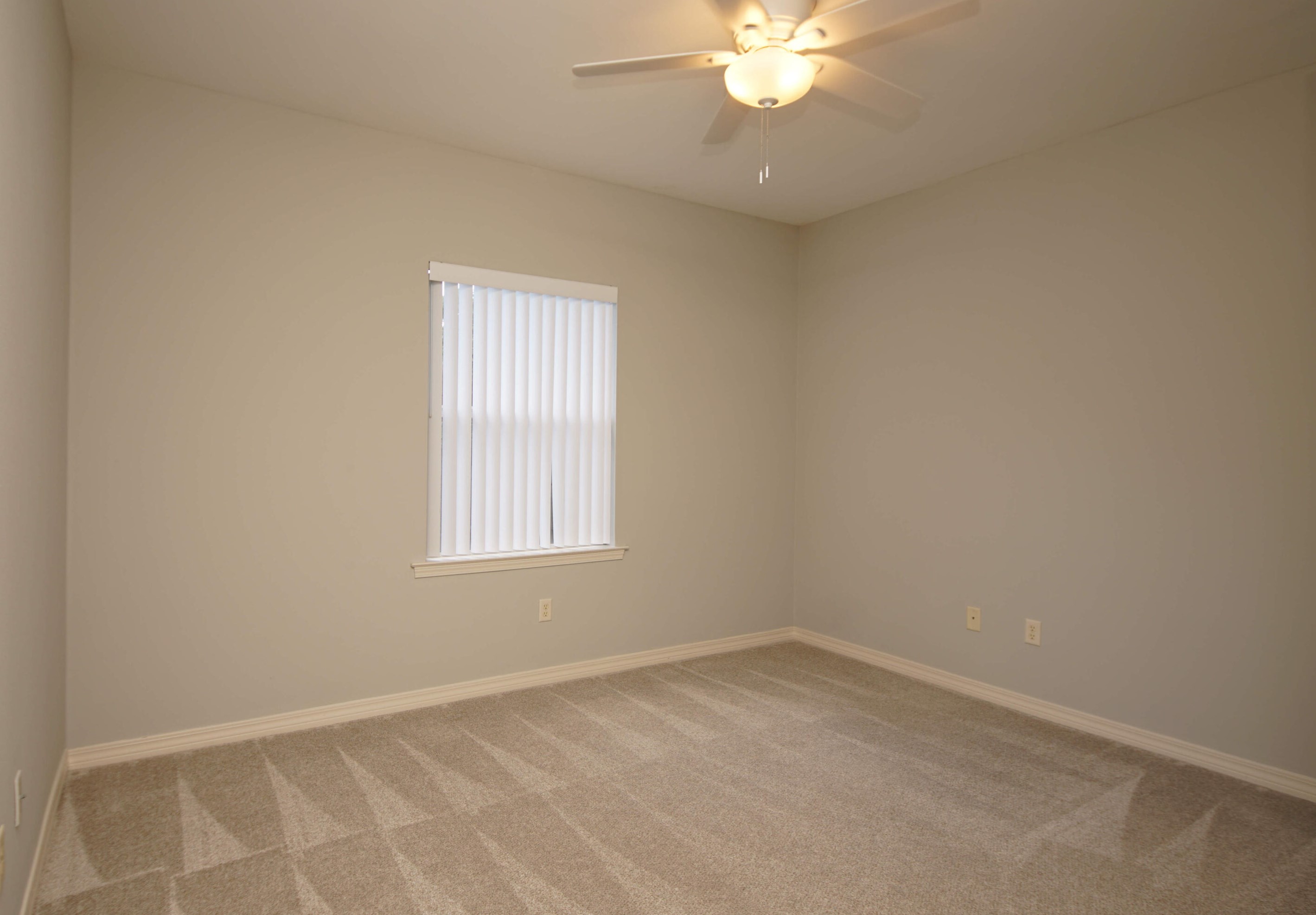 1905 Oak Ave, Niceville FL  32578-3611 exterior