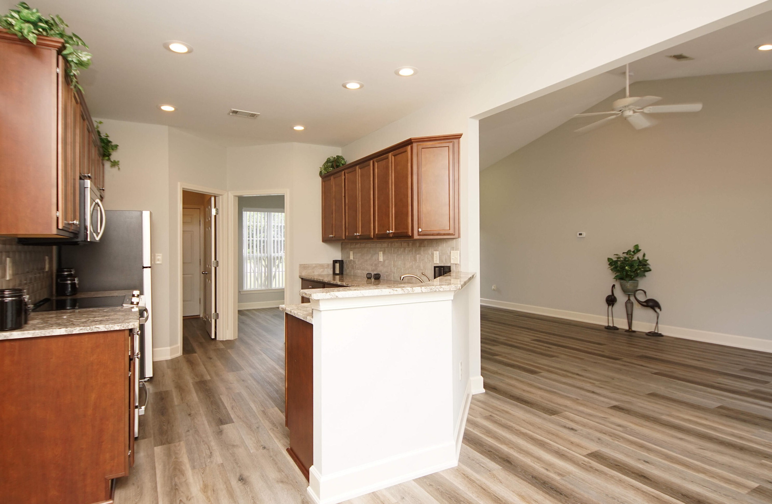 1905 Oak Ave, Niceville FL  32578-3611 exterior