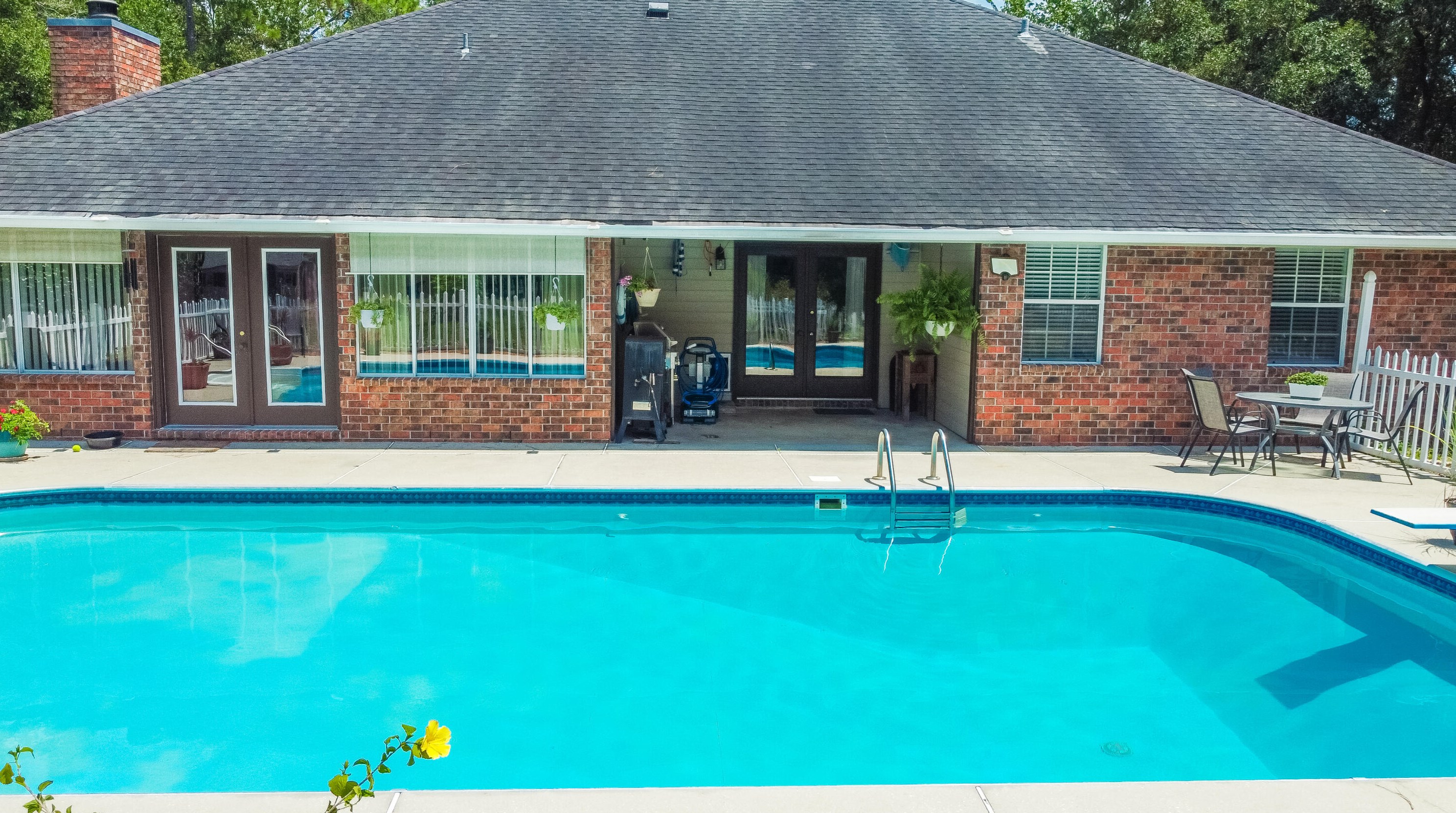 6089 Mandie Ln, Milton, FL 32570