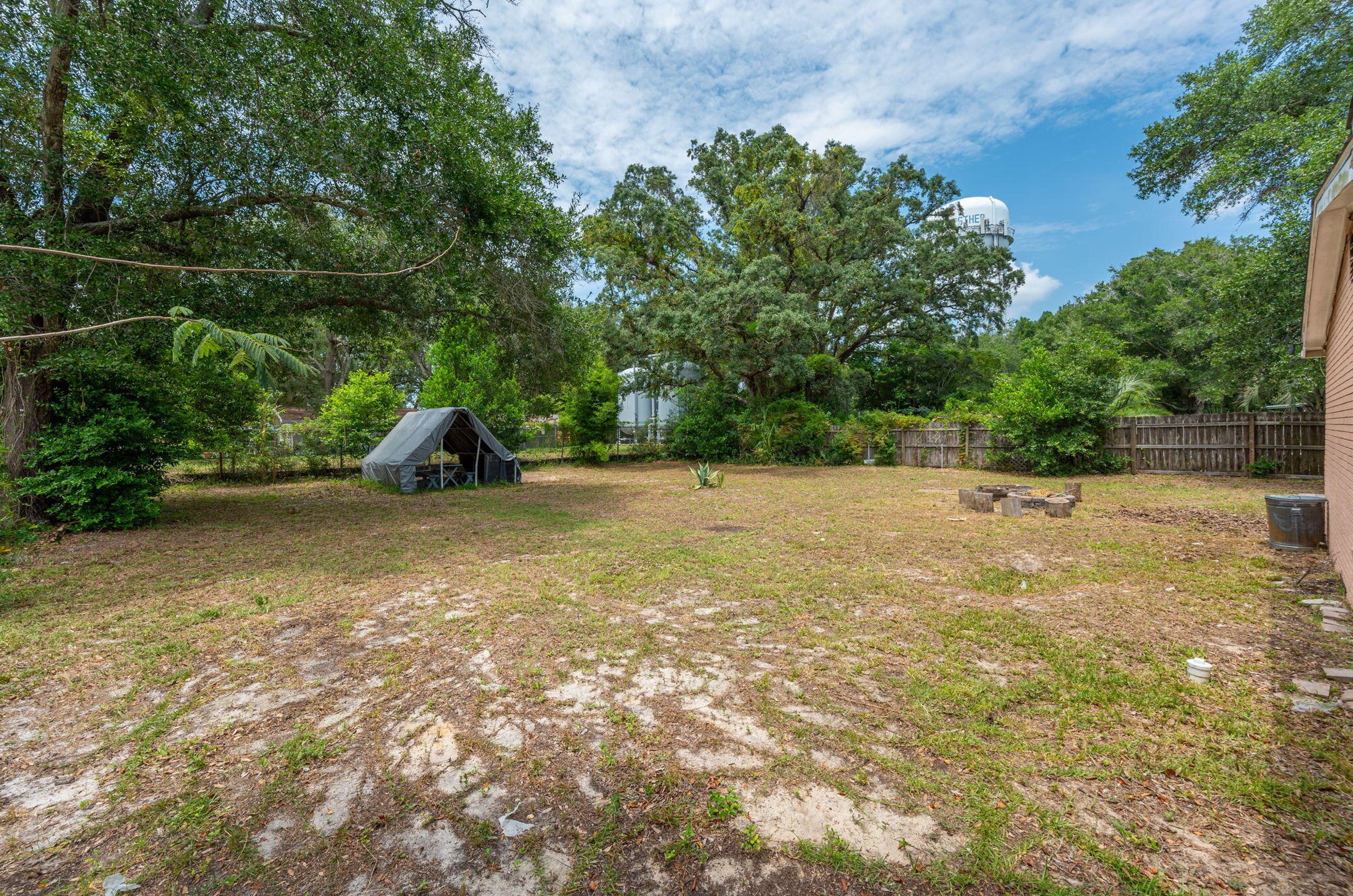 139 Bryn Mawr Blvd, Mary Esther FL  32569-2005 exterior