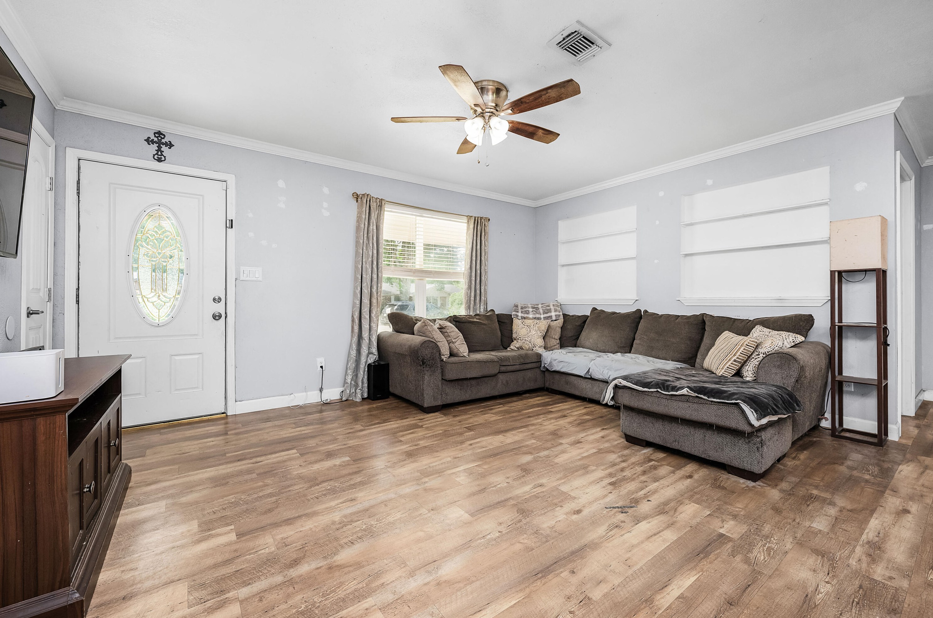 324 Forest Hills Dr, Cantonment, FL 32533-7478