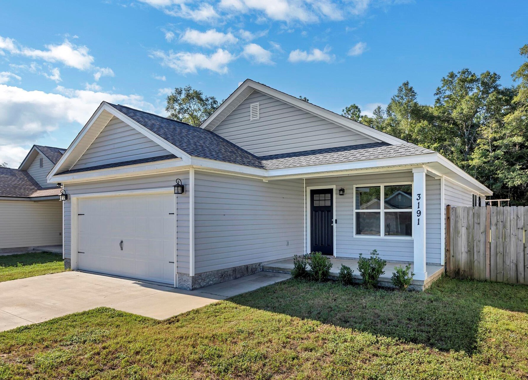 3191 Maple St, Crestview FL  32539-9180 exterior