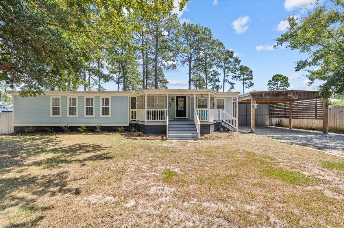176 1st St, Santa Rosa Beach, FL 32459-3954