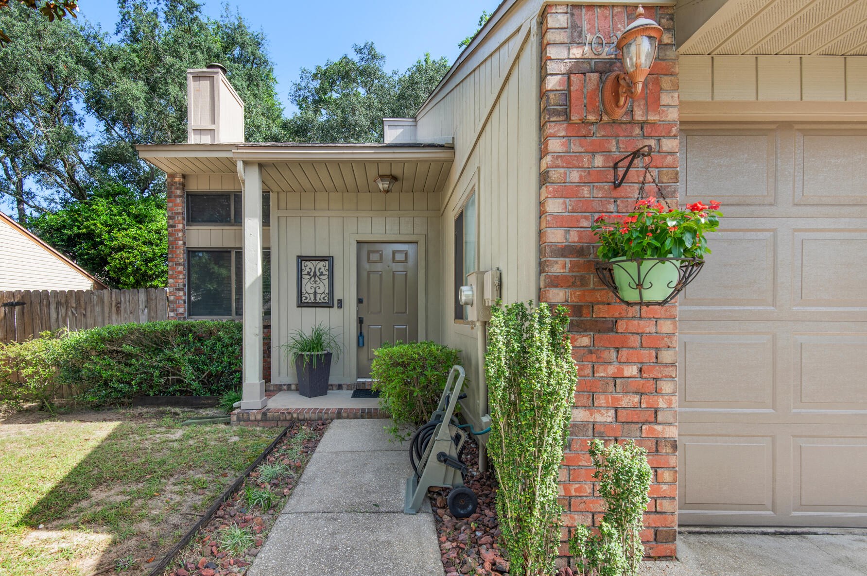 1028 Alderwood Way, Niceville, FL 32578-1145