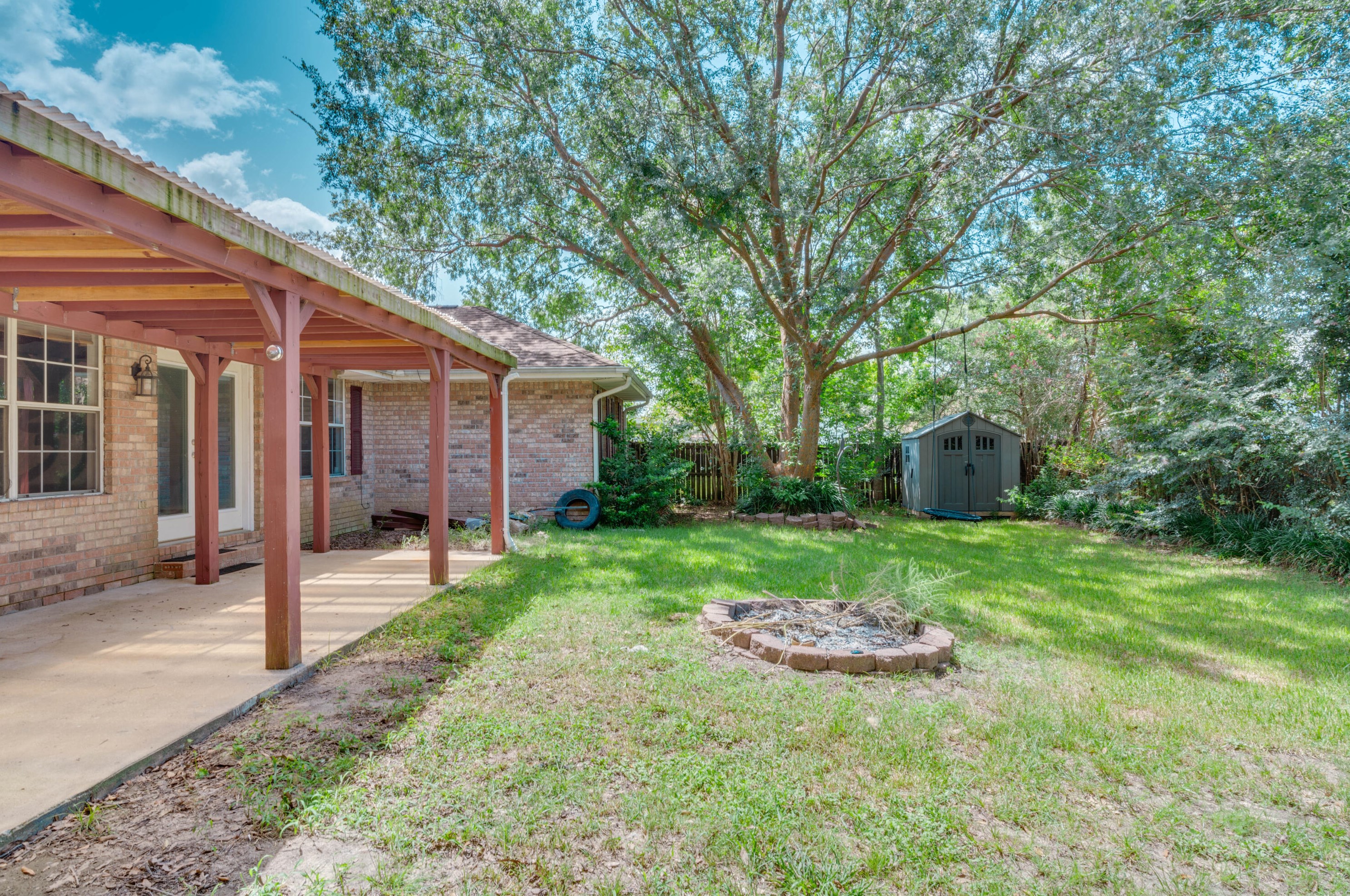 322 Riverchase Blvd, Crestview FL  32536-9217 exterior