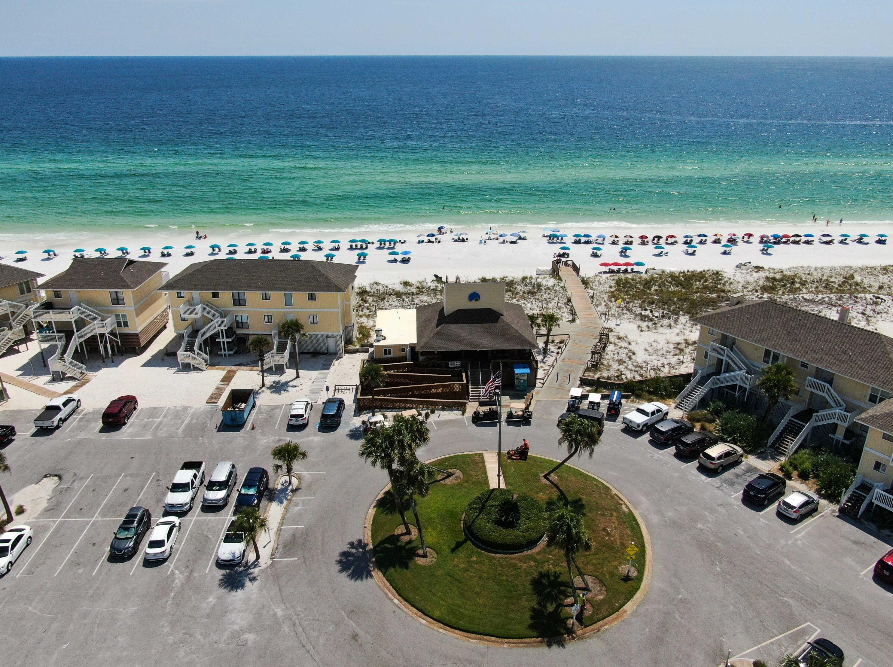 775 Gulf Shore Dr, Destin FL 32541-3100 exterior