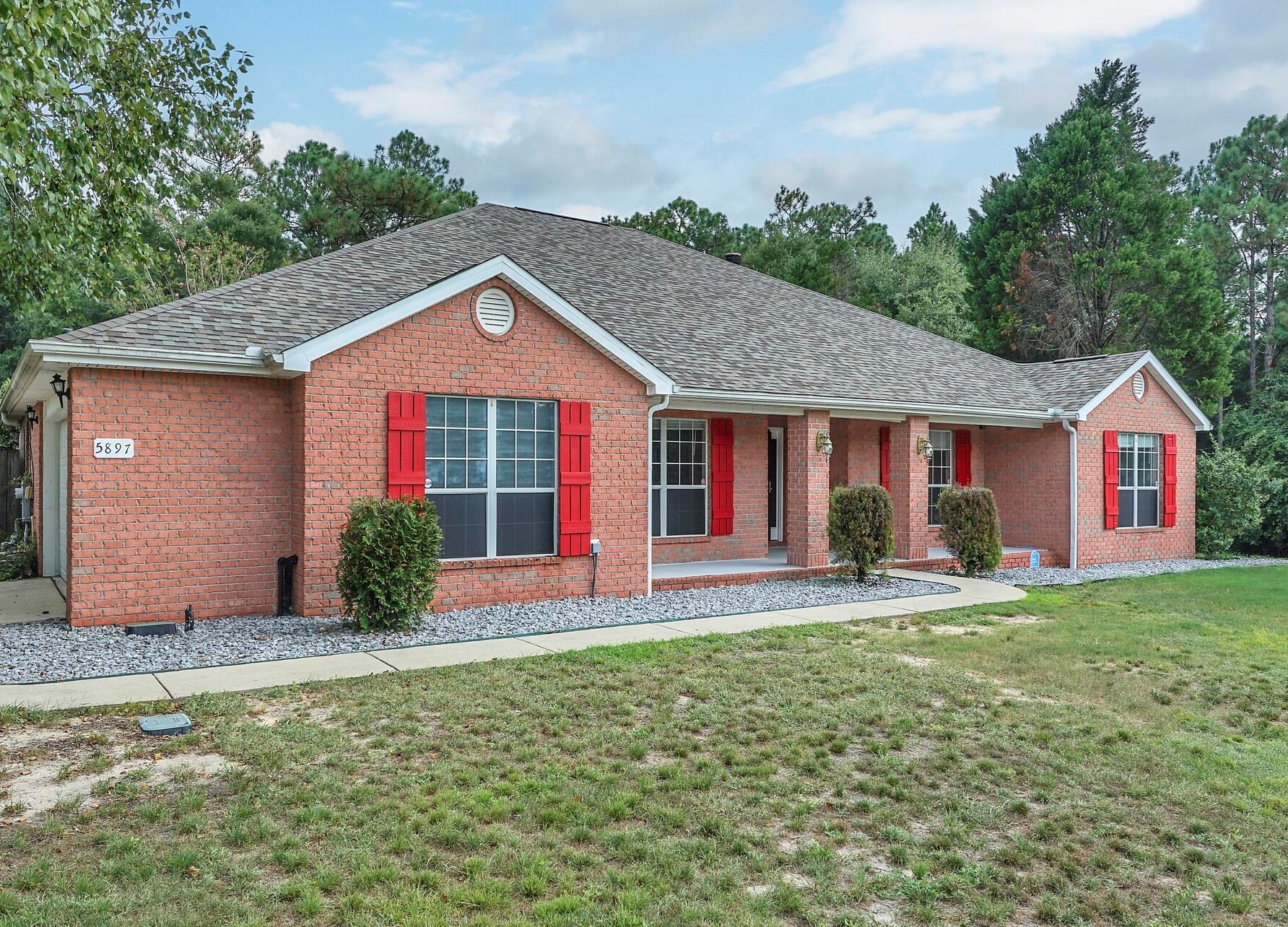 5897 Saratoga Dr, Crestview FL  32536-4313 exterior