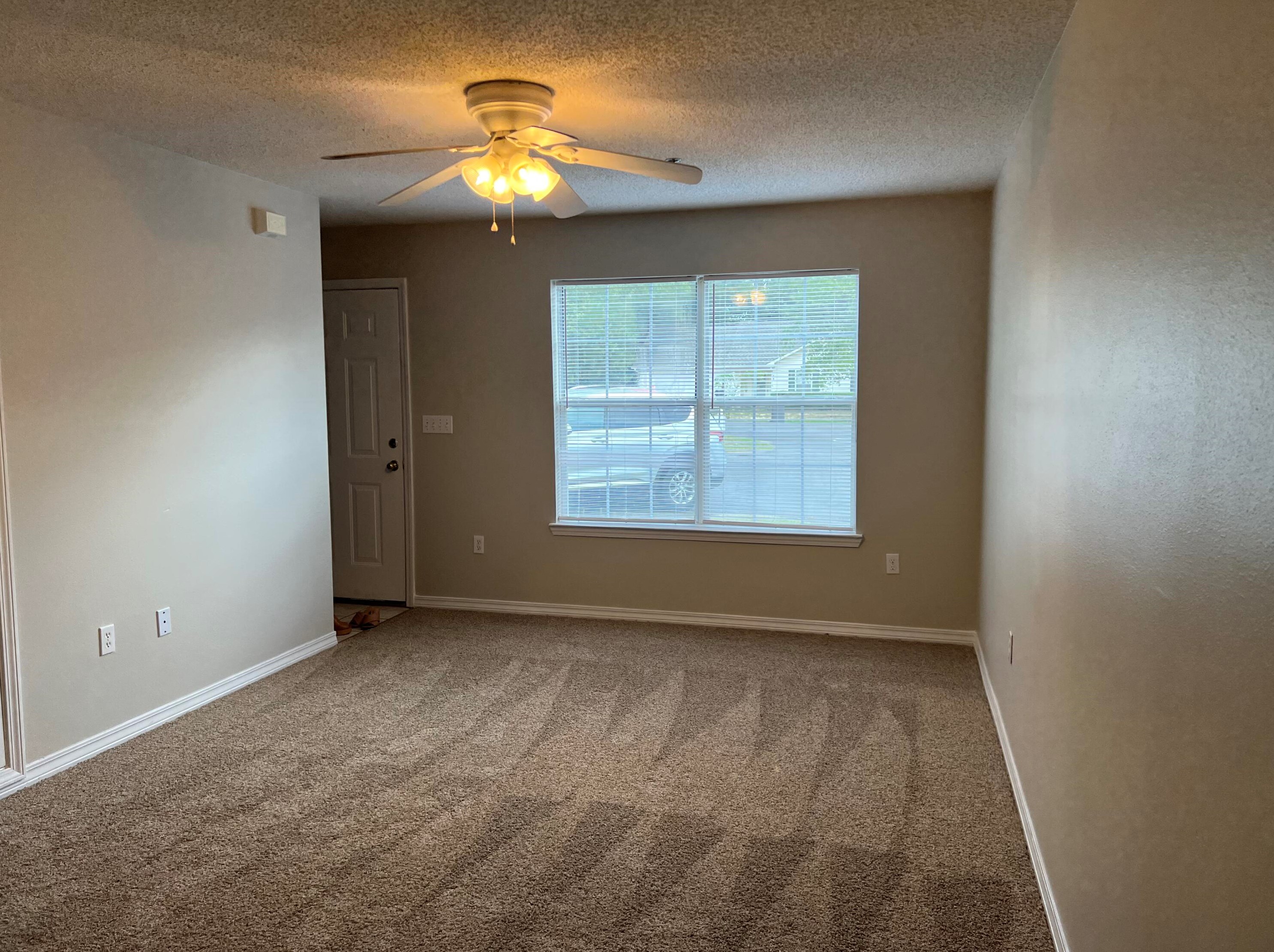 222 Runnymeade Dr, Crestview FL  32539-4920 exterior