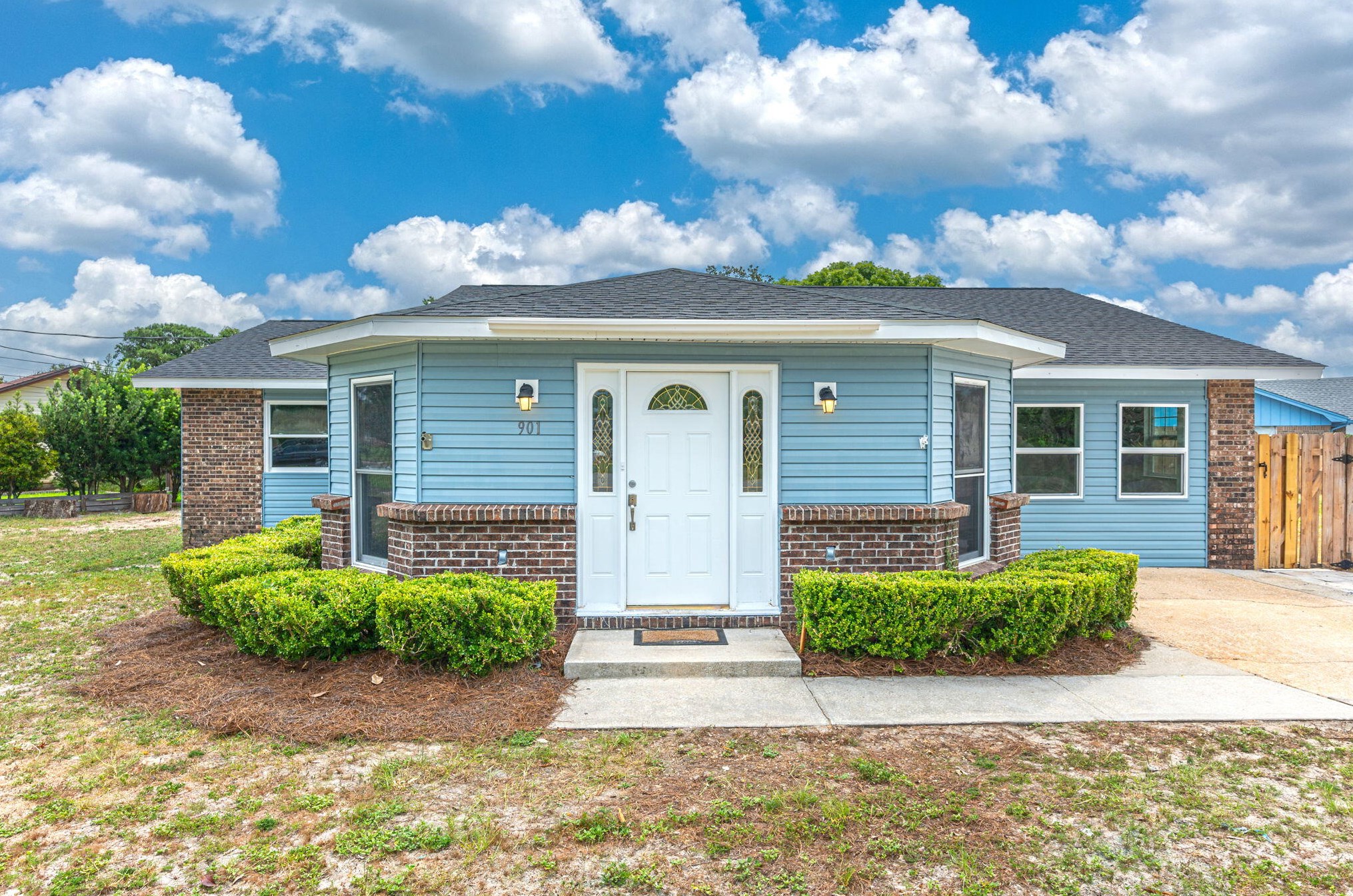 901 Rue De La Savoie, Mary Esther, FL 32569