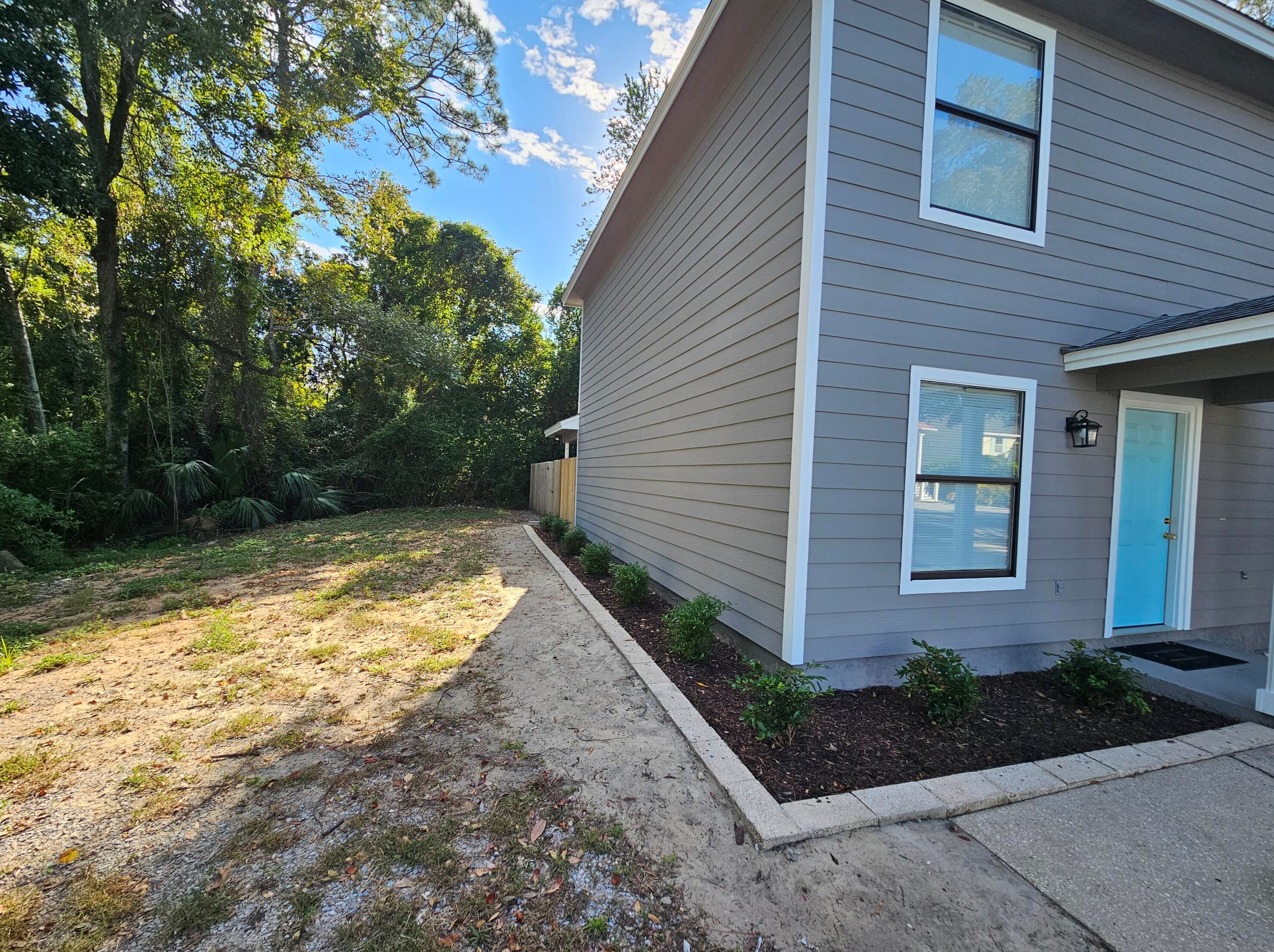 708 Bayshore Dr, Niceville, FL 32578-2526