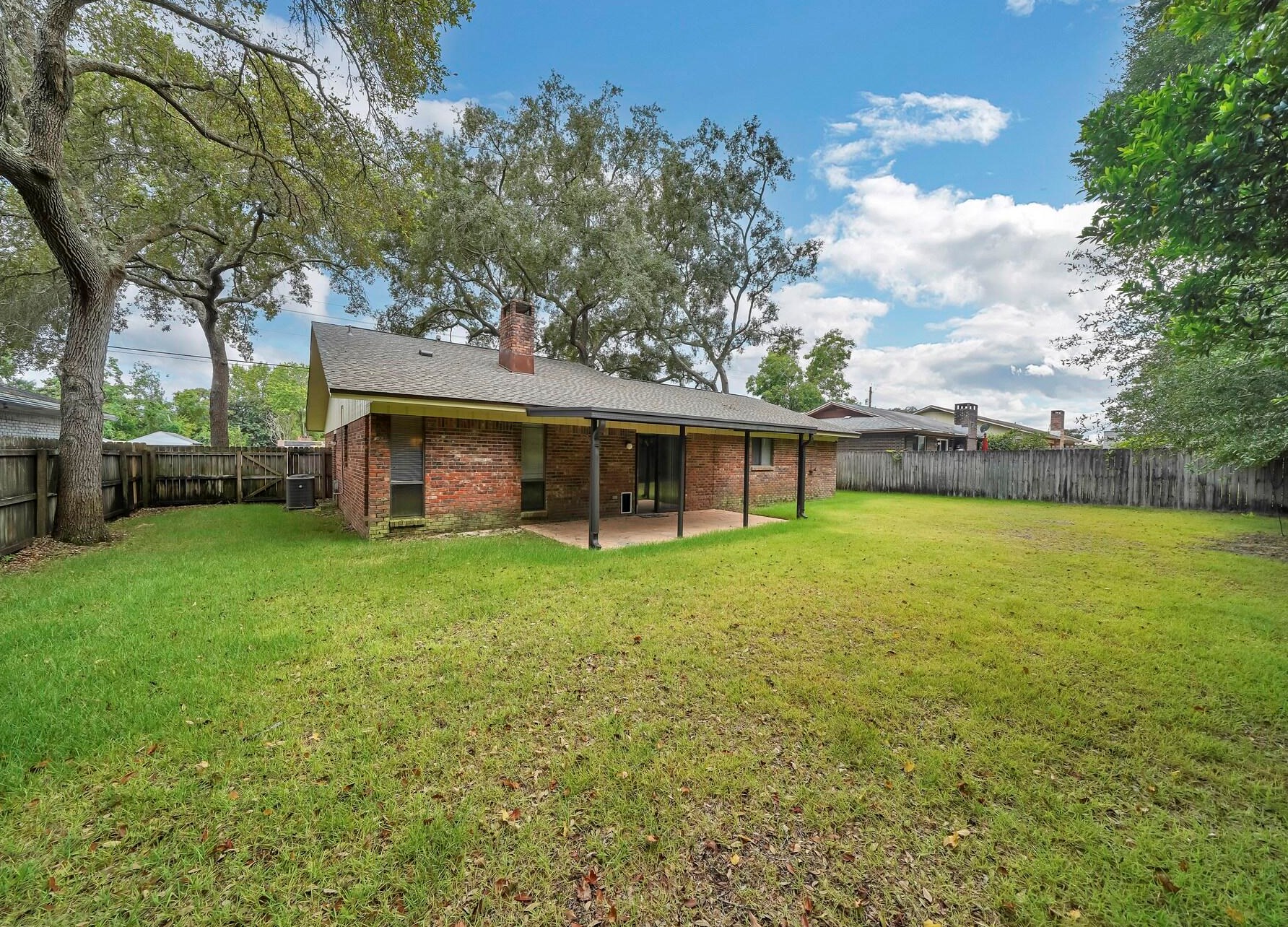 109 12th Ave Ave, Shalimar, FL 32579