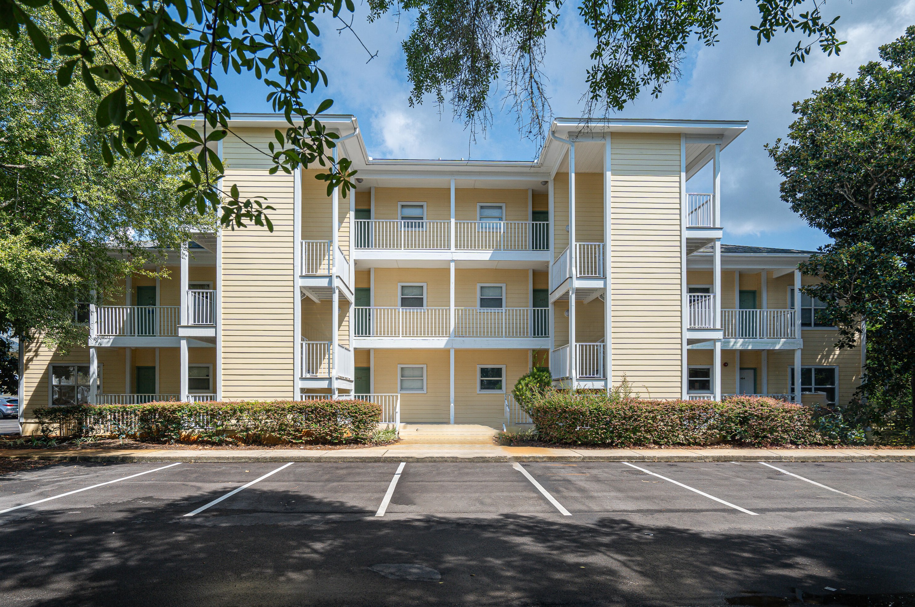 200 Sandestin Ln #apt 401, Destin, FL 32550