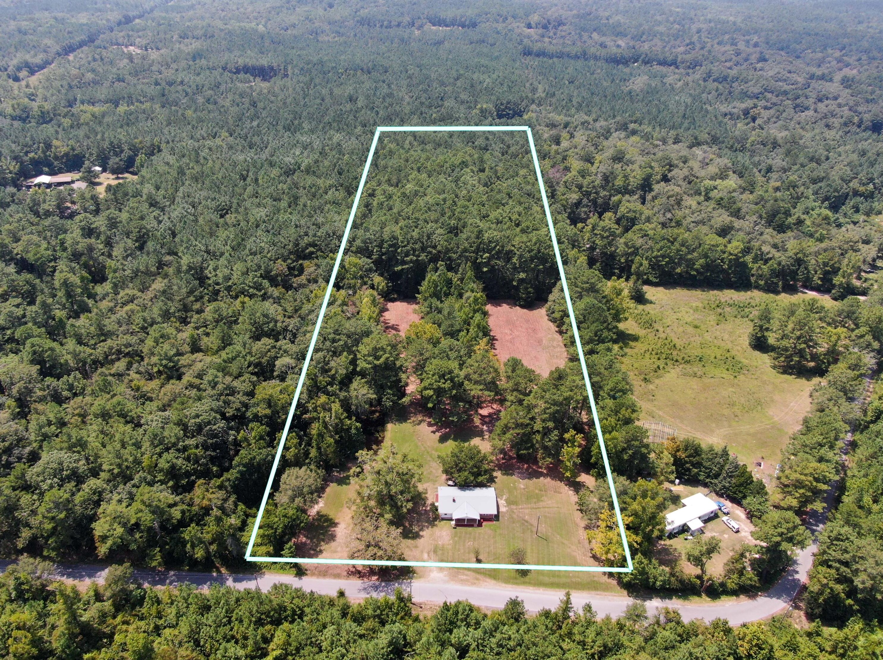 866 White Creek Rd, Red Bay, FL 32455