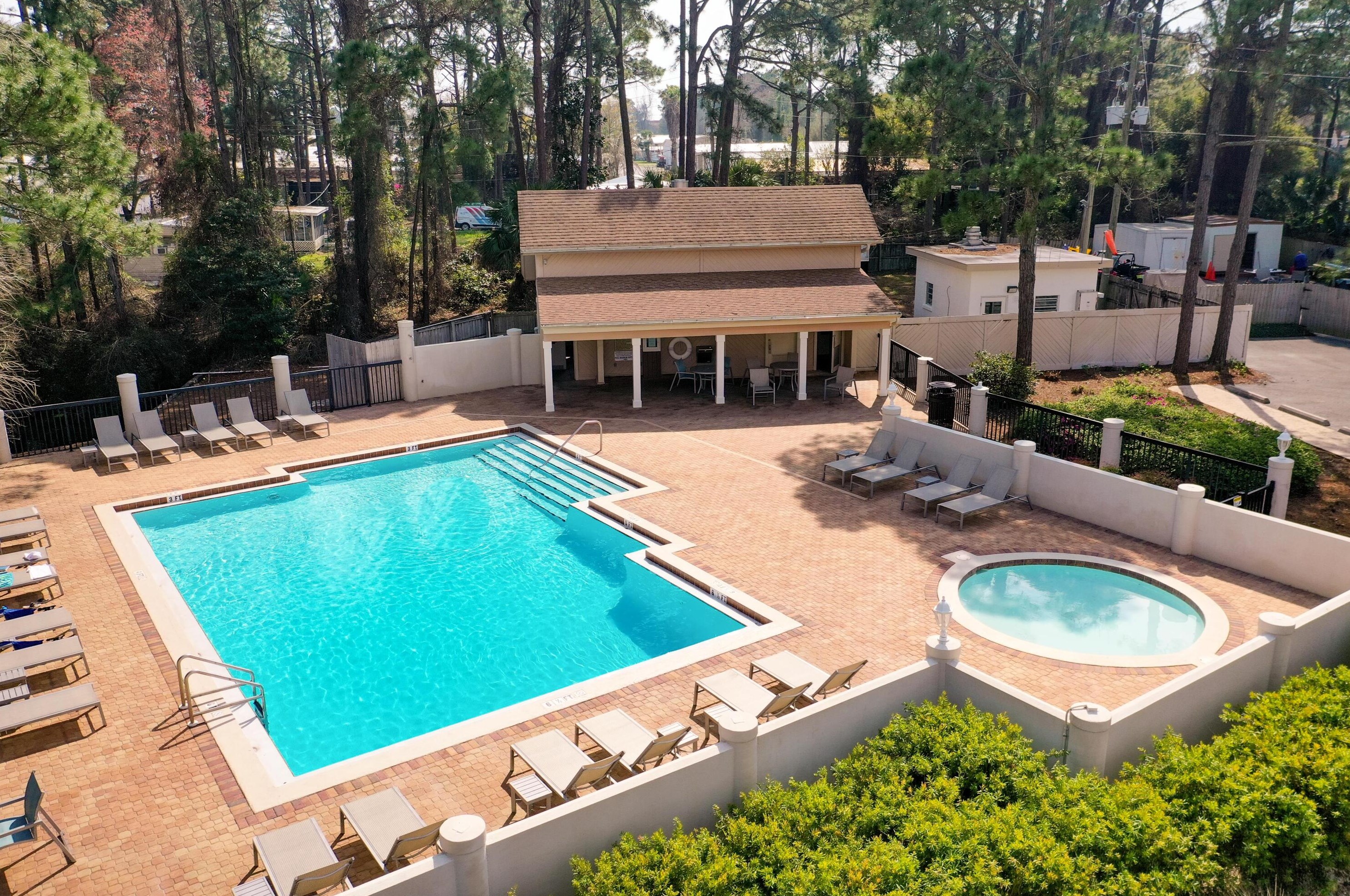 399 Linkside Dr, Destin FL 32550-4851 exterior