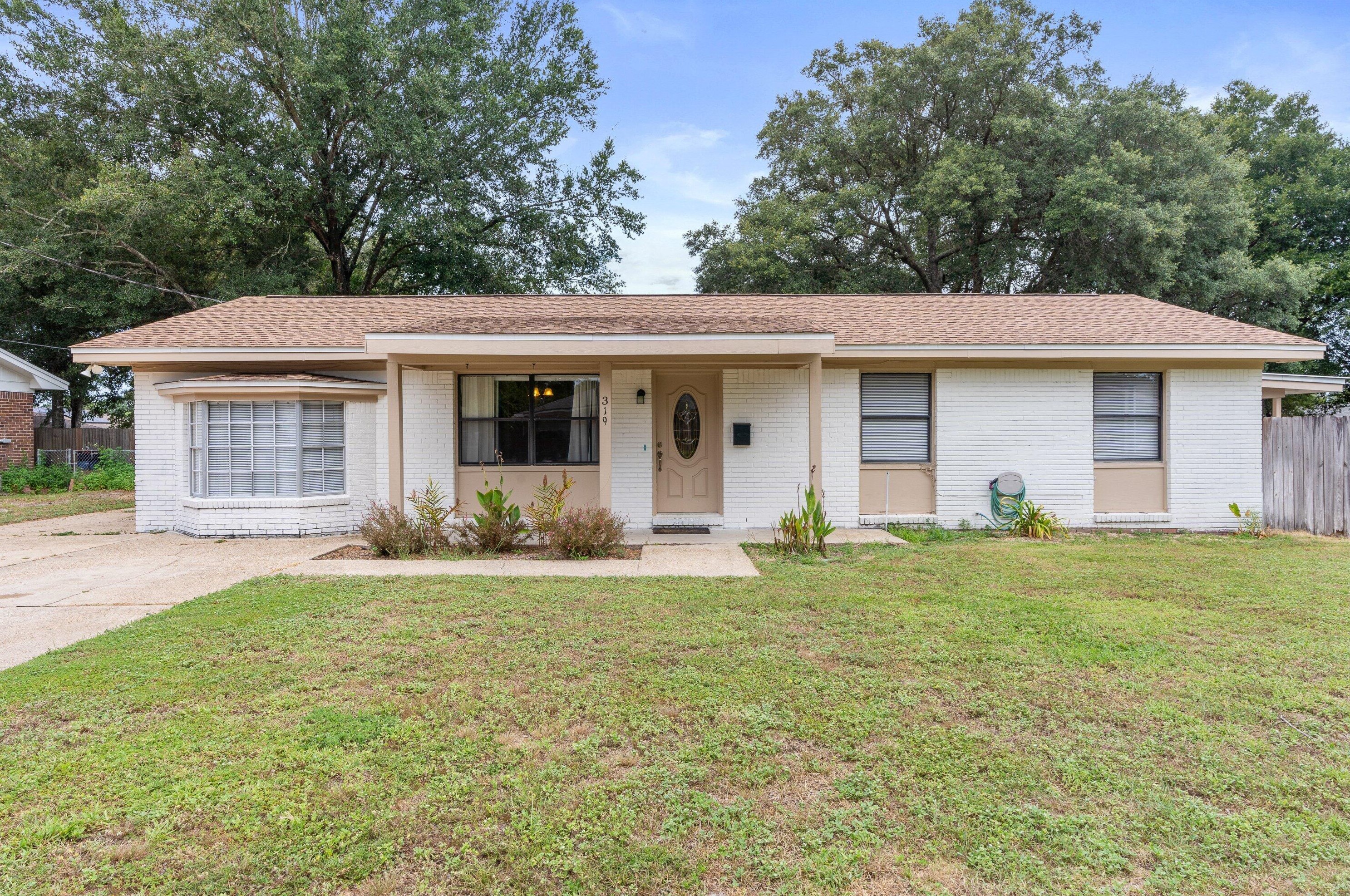 319 23rd St, Niceville, FL 32578