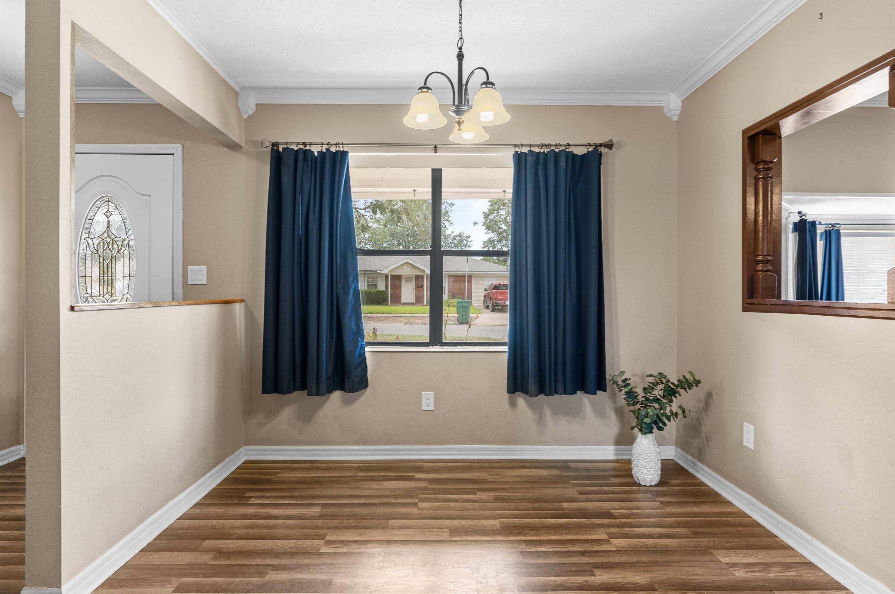 319 23rd St, Niceville FL  32578-3202 exterior