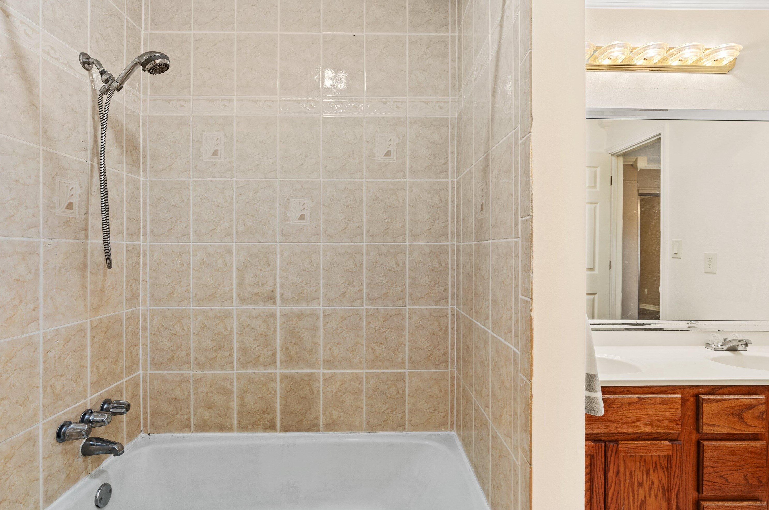 319 23rd St, Niceville FL  32578-3202 exterior