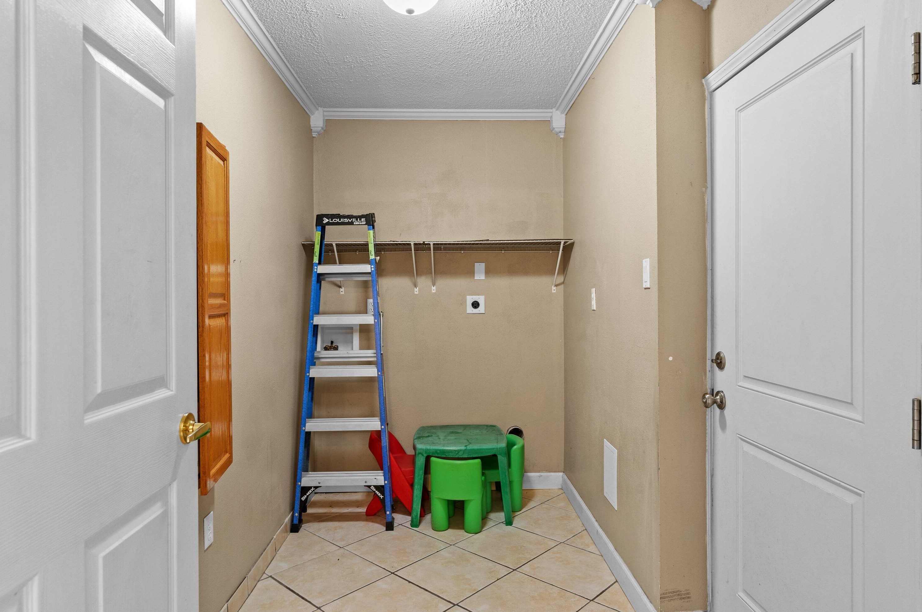 319 23rd St, Niceville FL  32578-3202 exterior