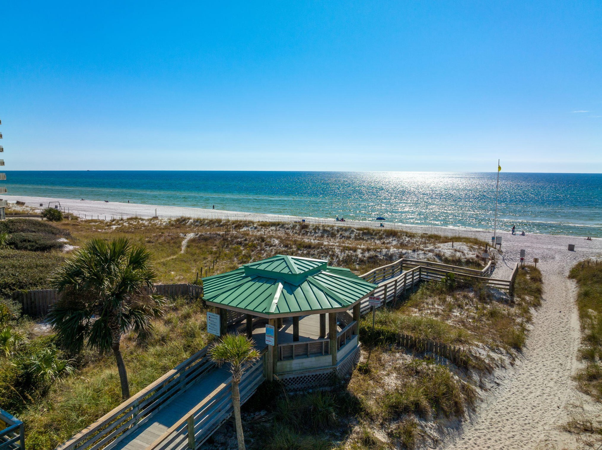 7420 Thomas Dr, Panama City FL 32408-4001 exterior