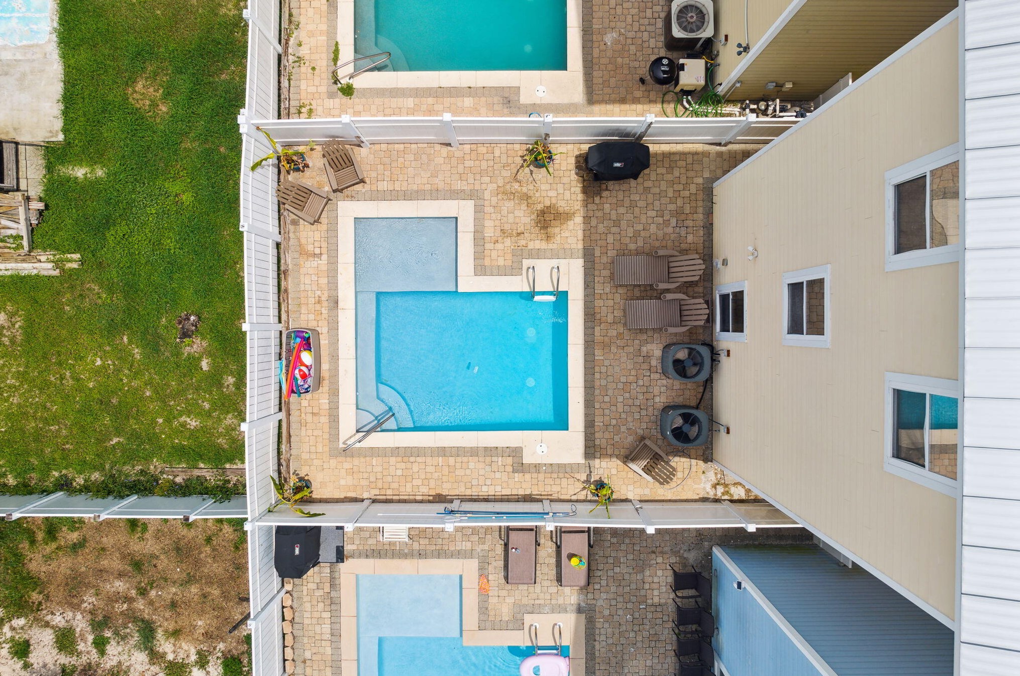 7420 Thomas Dr, Panama City FL 32408-4001 exterior