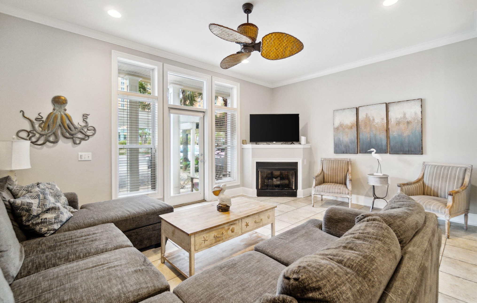 7420 Thomas Dr, Panama City FL 32408-4001 exterior