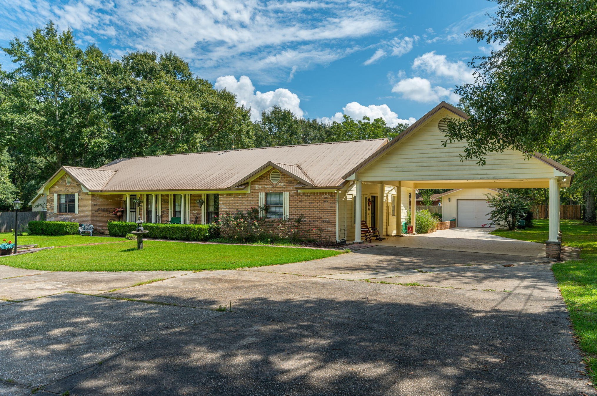 6031 Blueberry Ln, Crestview, FL 32536-9071