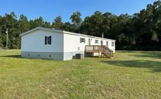 4794 Griffith Rd, Holt, FL 32564