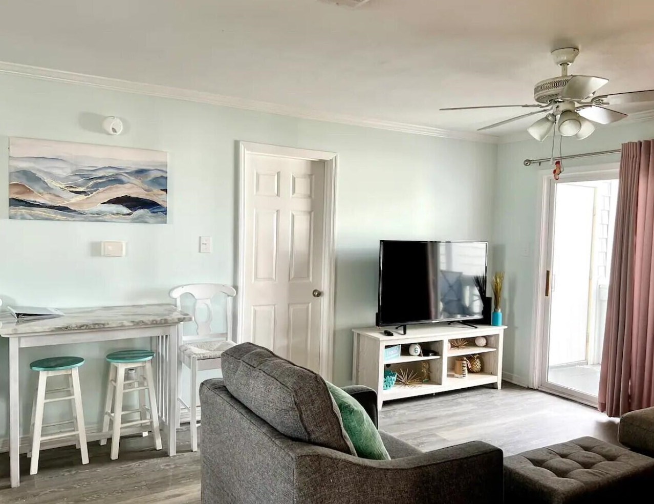 1330 Se Miracle Strip Parkway Se #apt 207, Fort Walton Beach, FL 32548