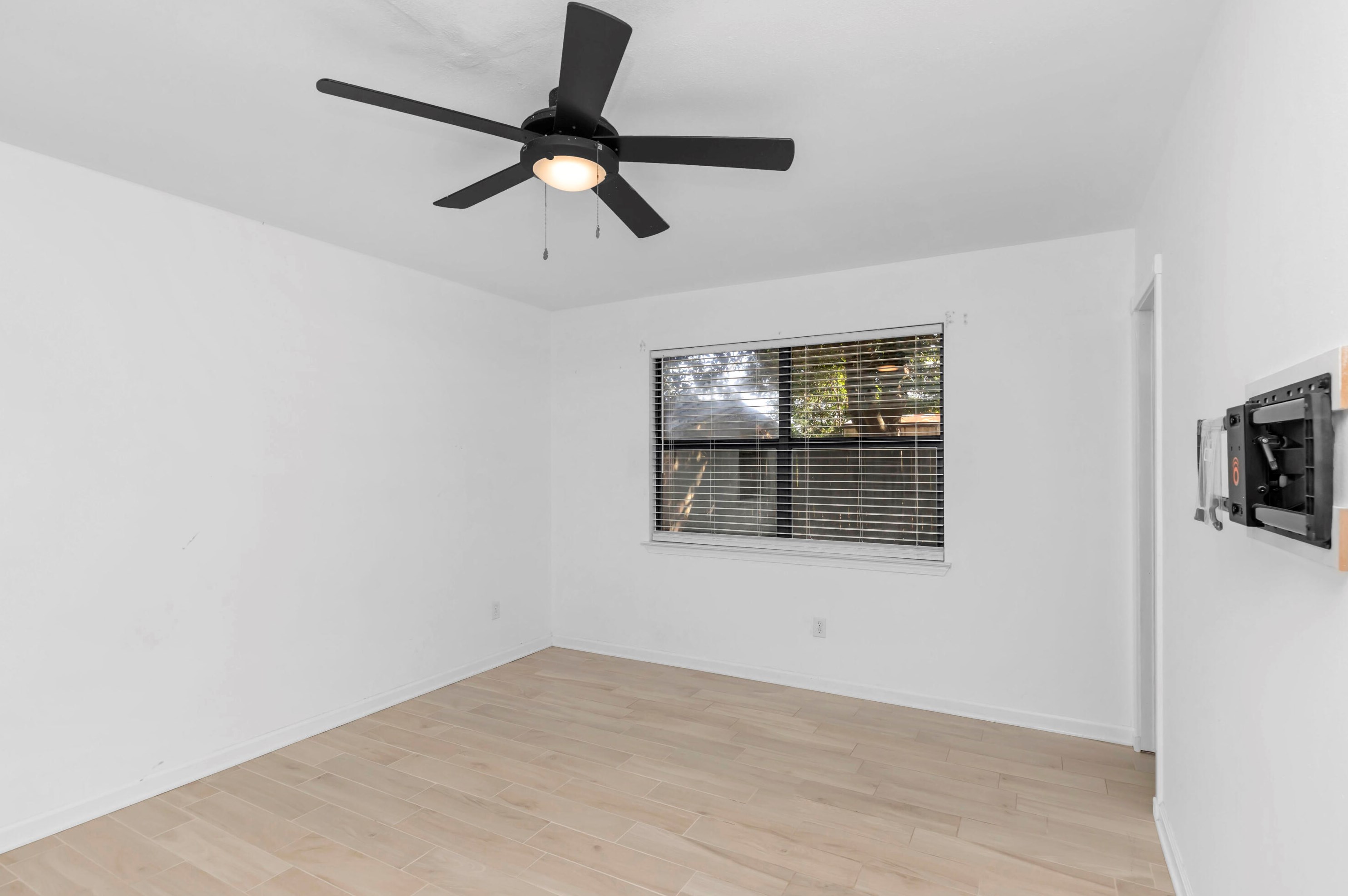 736 Butler Dr, Fort Walton Beach FL  32548-3810 exterior