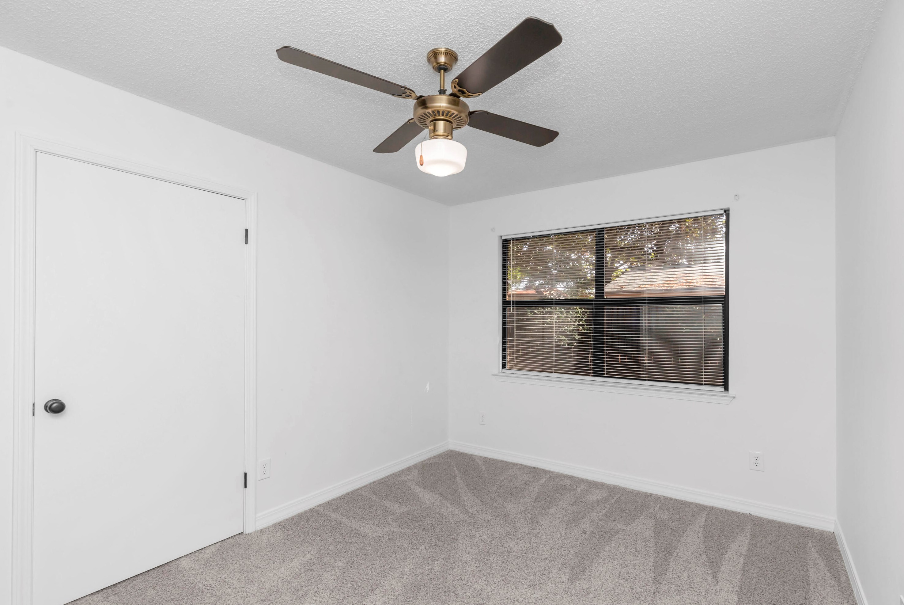 736 Butler Dr, Fort Walton Beach FL  32548-3810 exterior