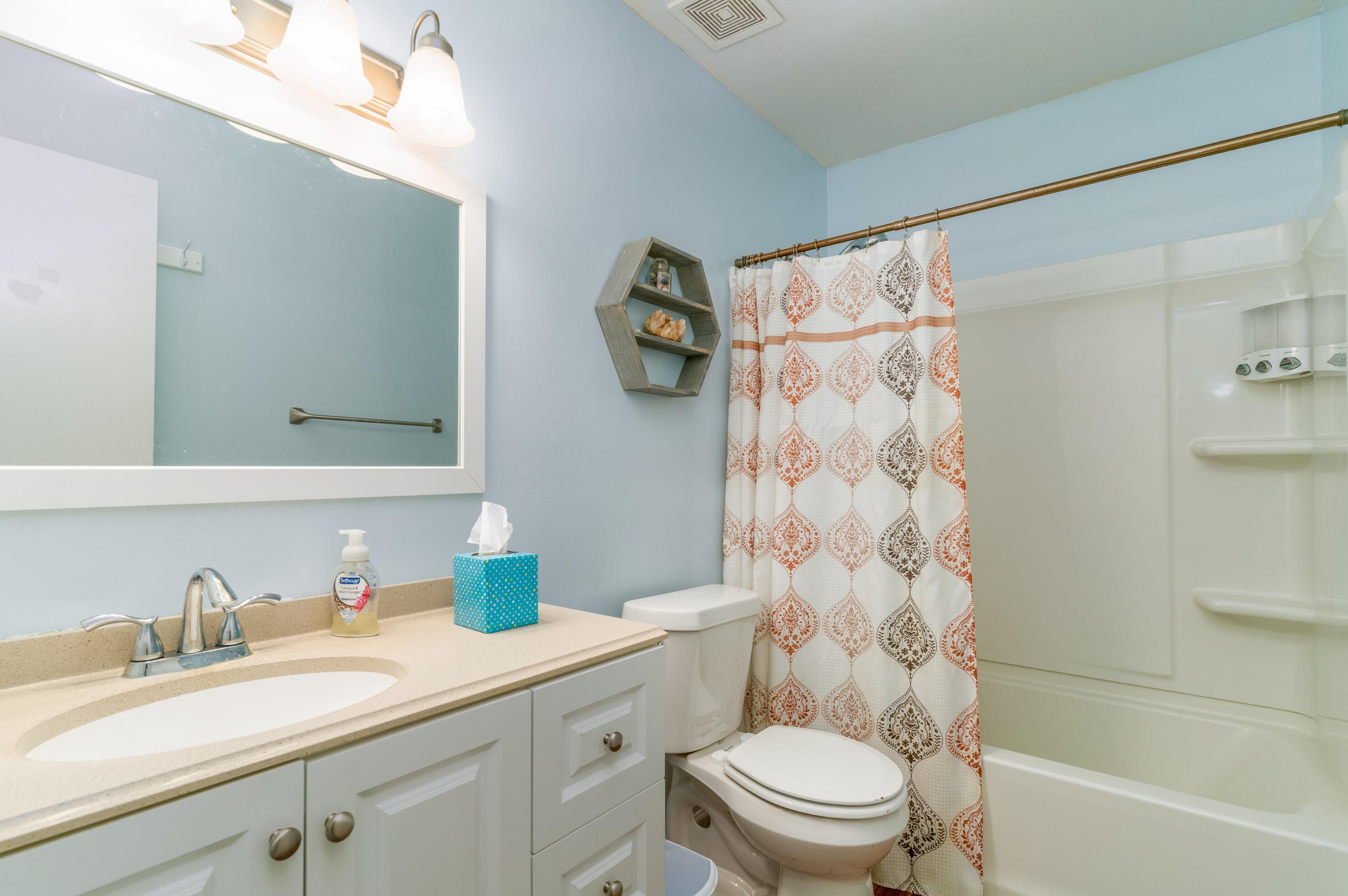 1039 Blvd De Ln Parisienne, Mary Esther FL  32569-2312 exterior