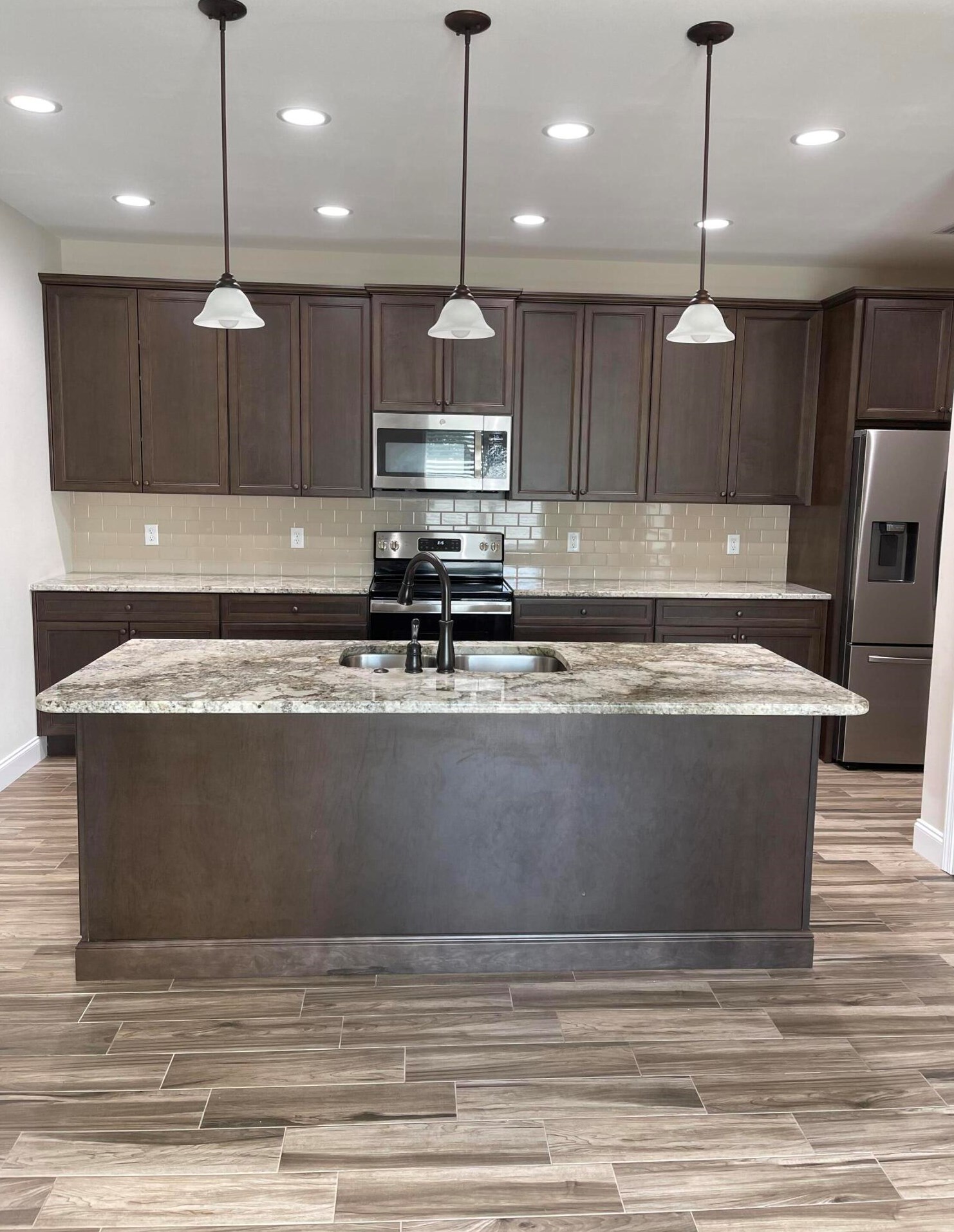 307 Riverside Dr, Fort Walton Beach, FL 32547