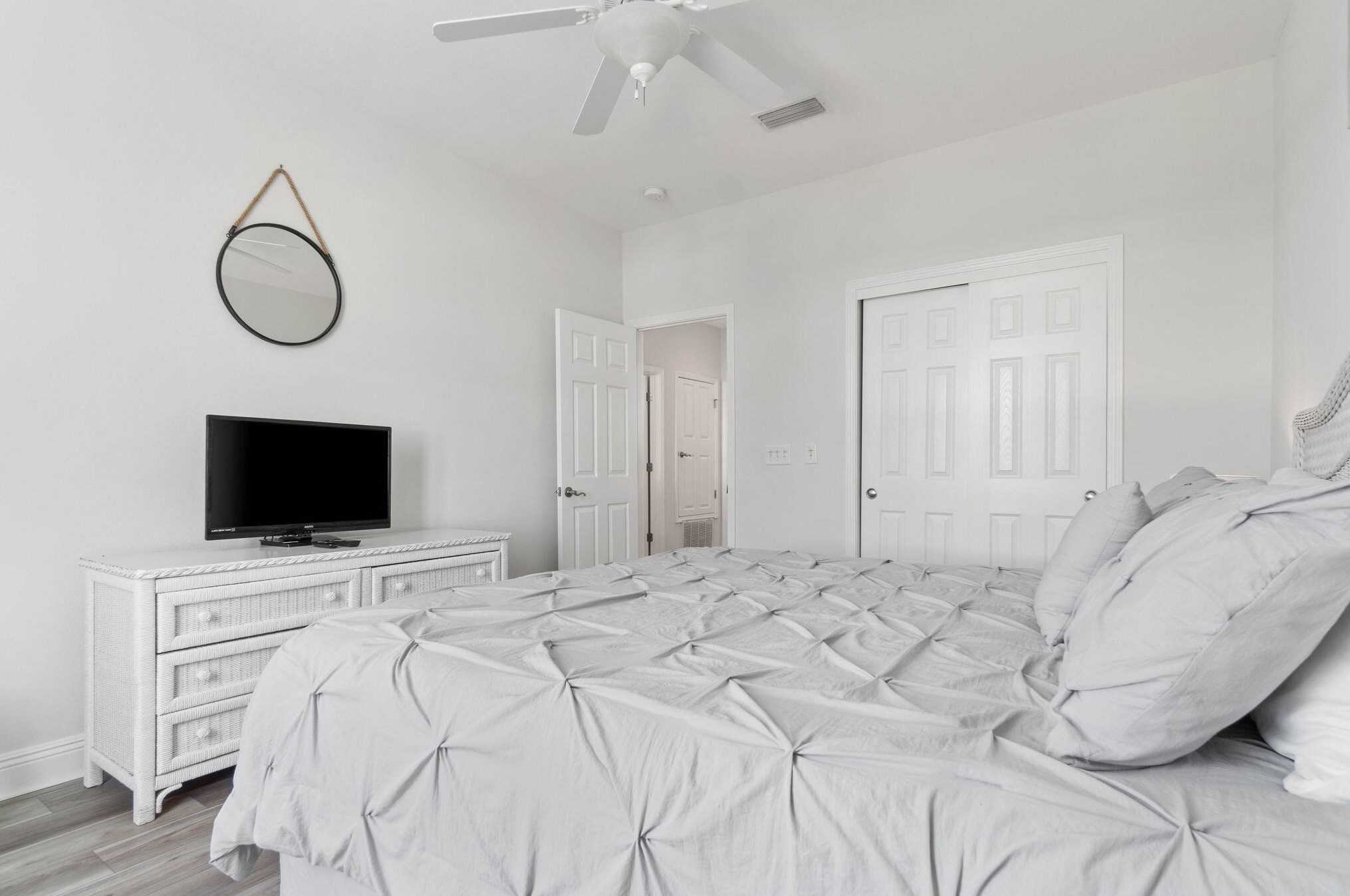 124 Village Blvd, Santa Rosa Beach FL  32459-3240 exterior