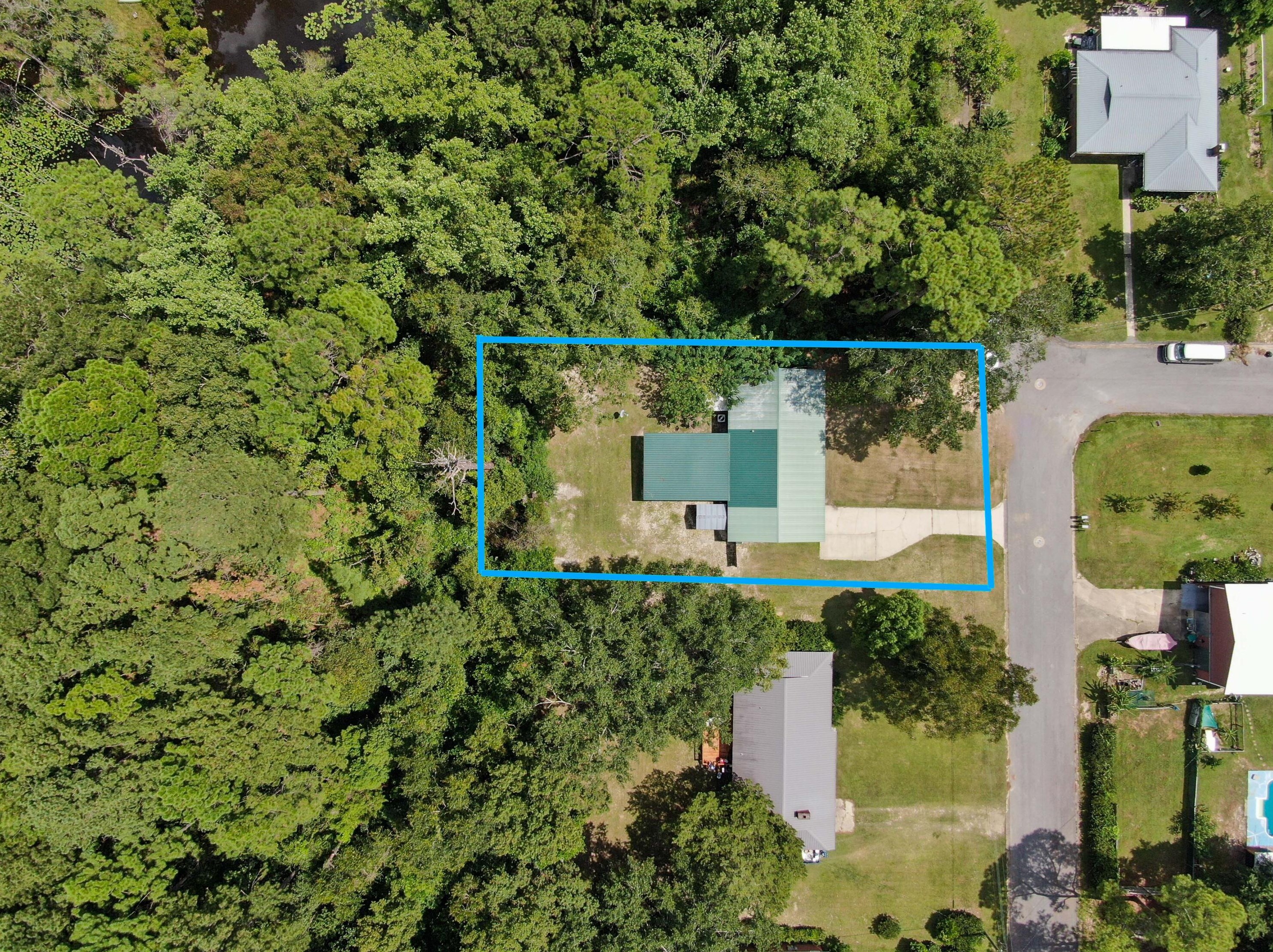 156 Oaklawn Square, Defuniak Springs, FL 32435
