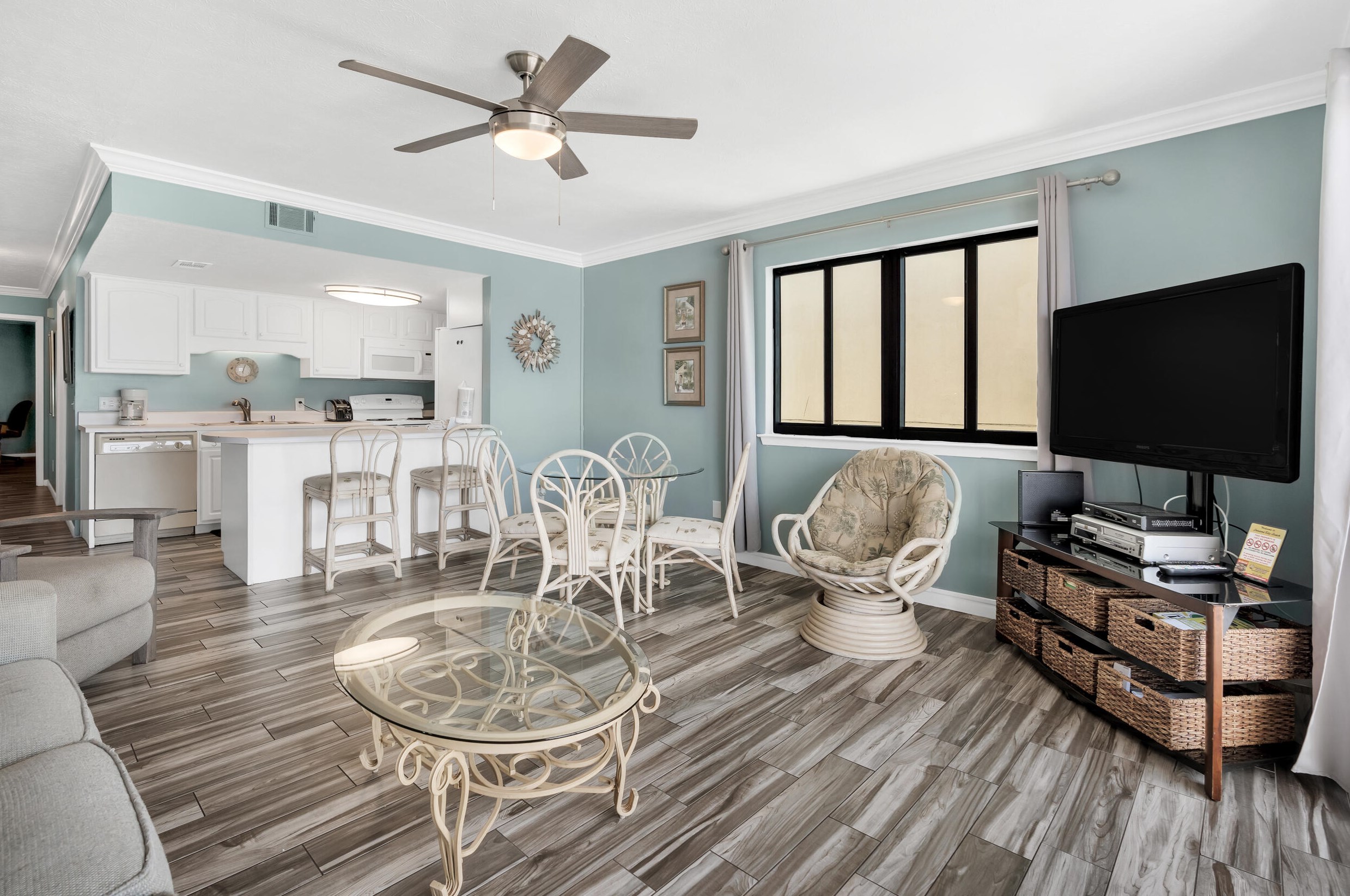 8610 Surf Dr, Panama City, FL 32408-4718